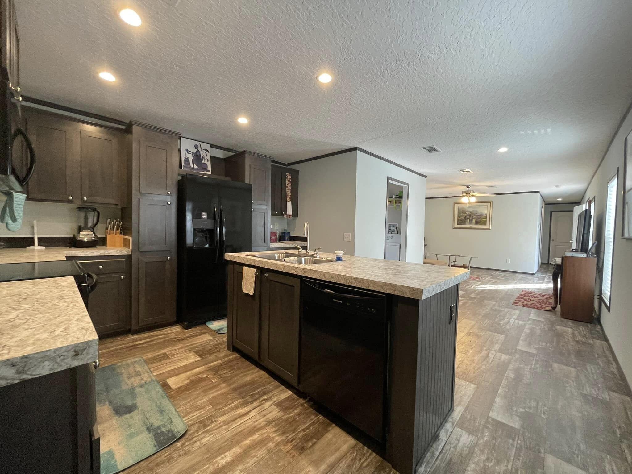 OAKWOOD HILLS UNIT III - Residential