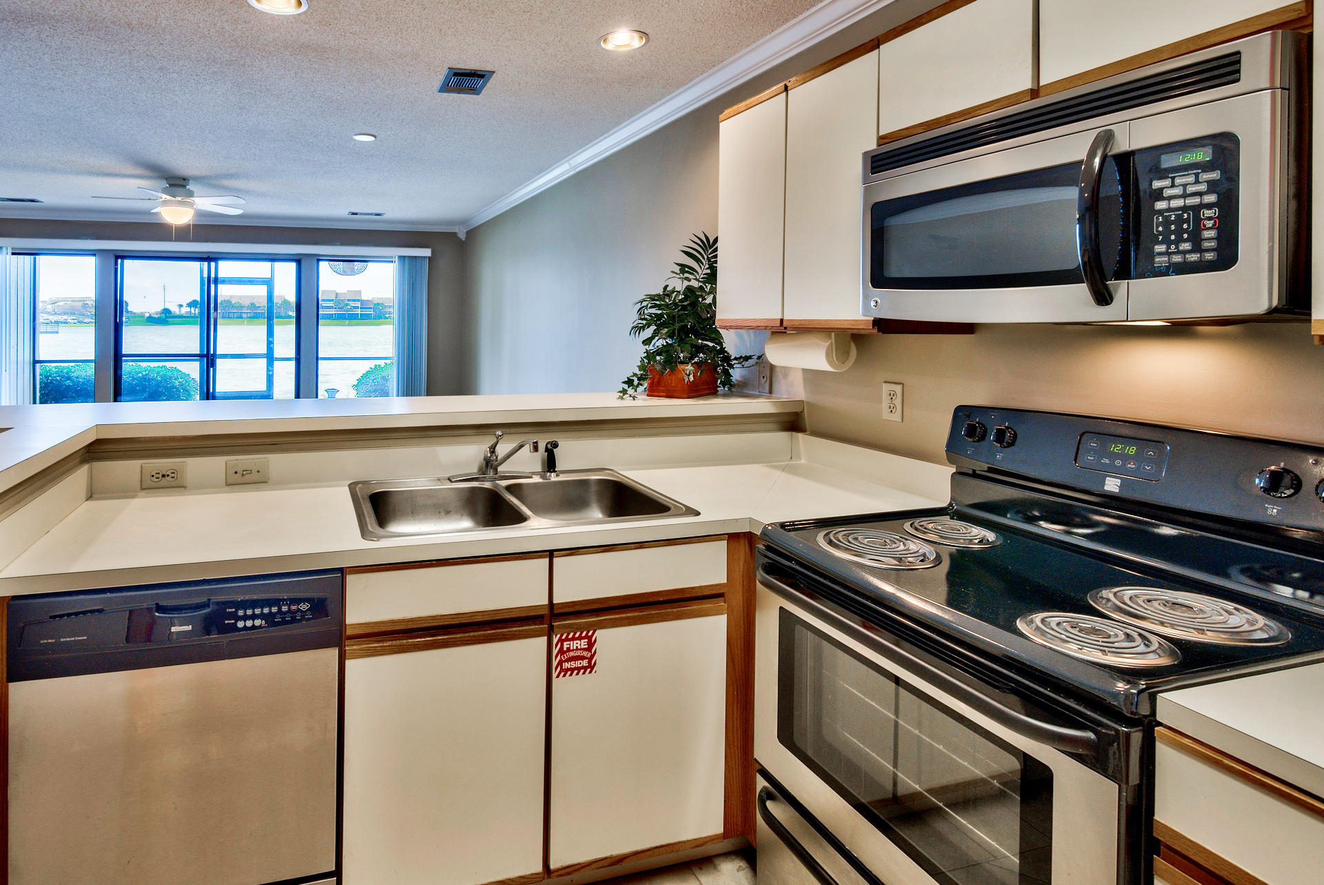 SEASCAPE CONDO PH 7 - Residential