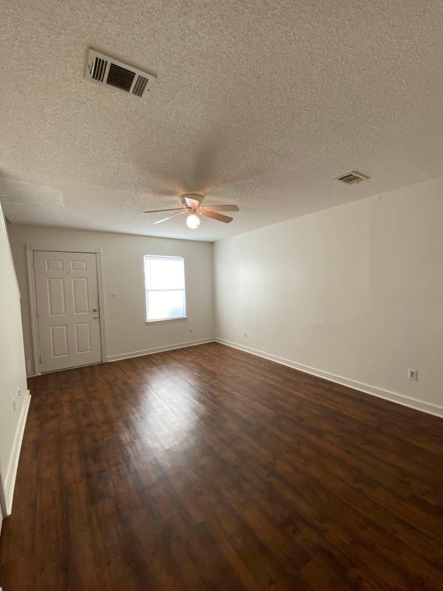 TYNER VILLAS - Residential