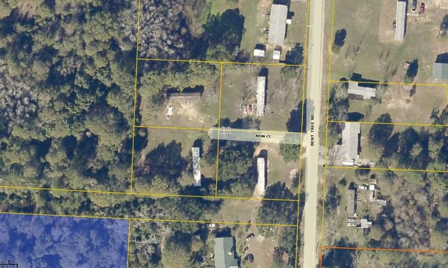 4 Properties Located off Bent Tree in North Milton on a total of just over 2 acres. Close proximity to I-10 and Hwy 87. Income Producing Property instantly. 2 mobile homes are leased for $550 and $600 respectively. One mobile home can be easily renovated and lived in and the other mobile home may need to be removed. Property being sold as is. Leases are Month to Month. Seller desires to sell all 4 properties at once.