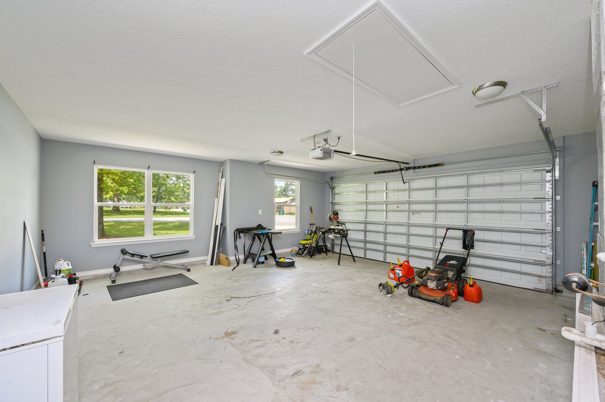 AUBURN HEIGHTS - Residential