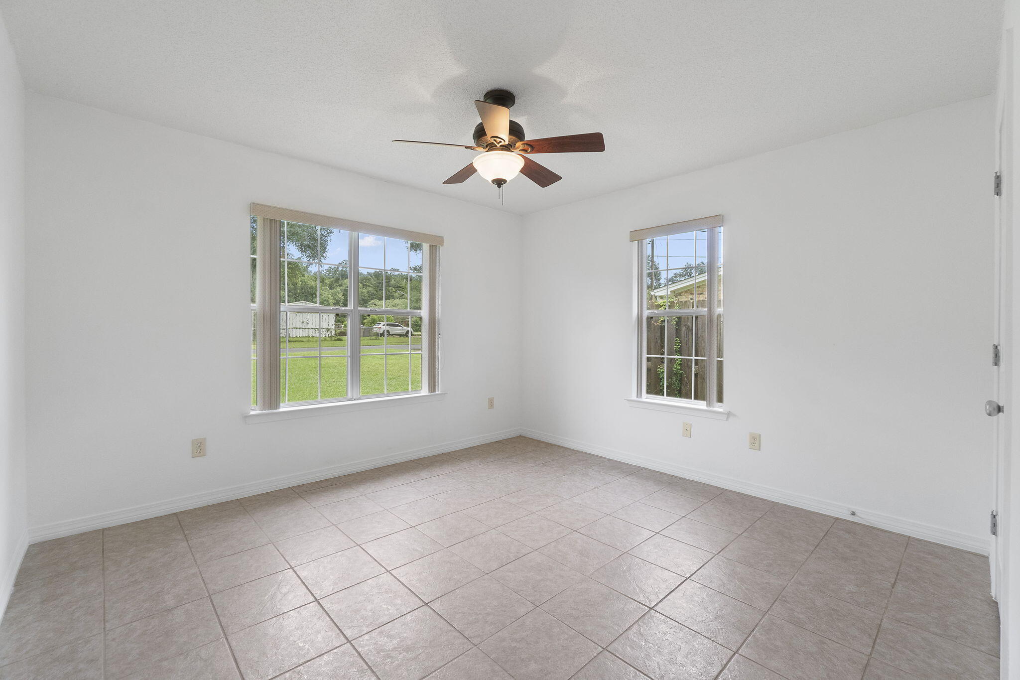 OAKFIELD ACRES - Residential