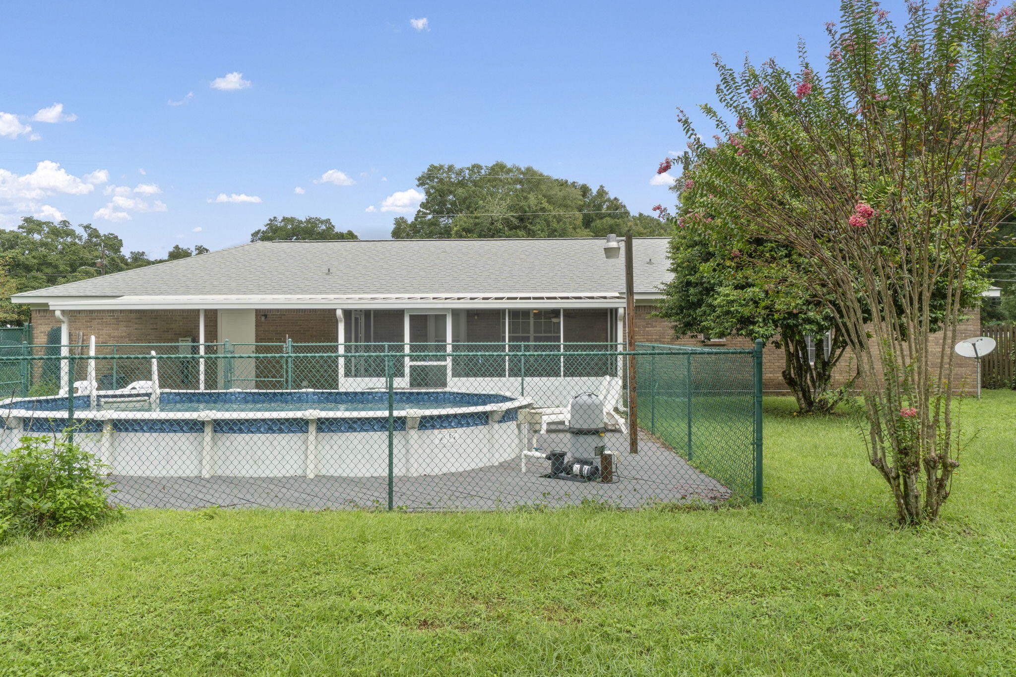 OAKFIELD ACRES - Residential