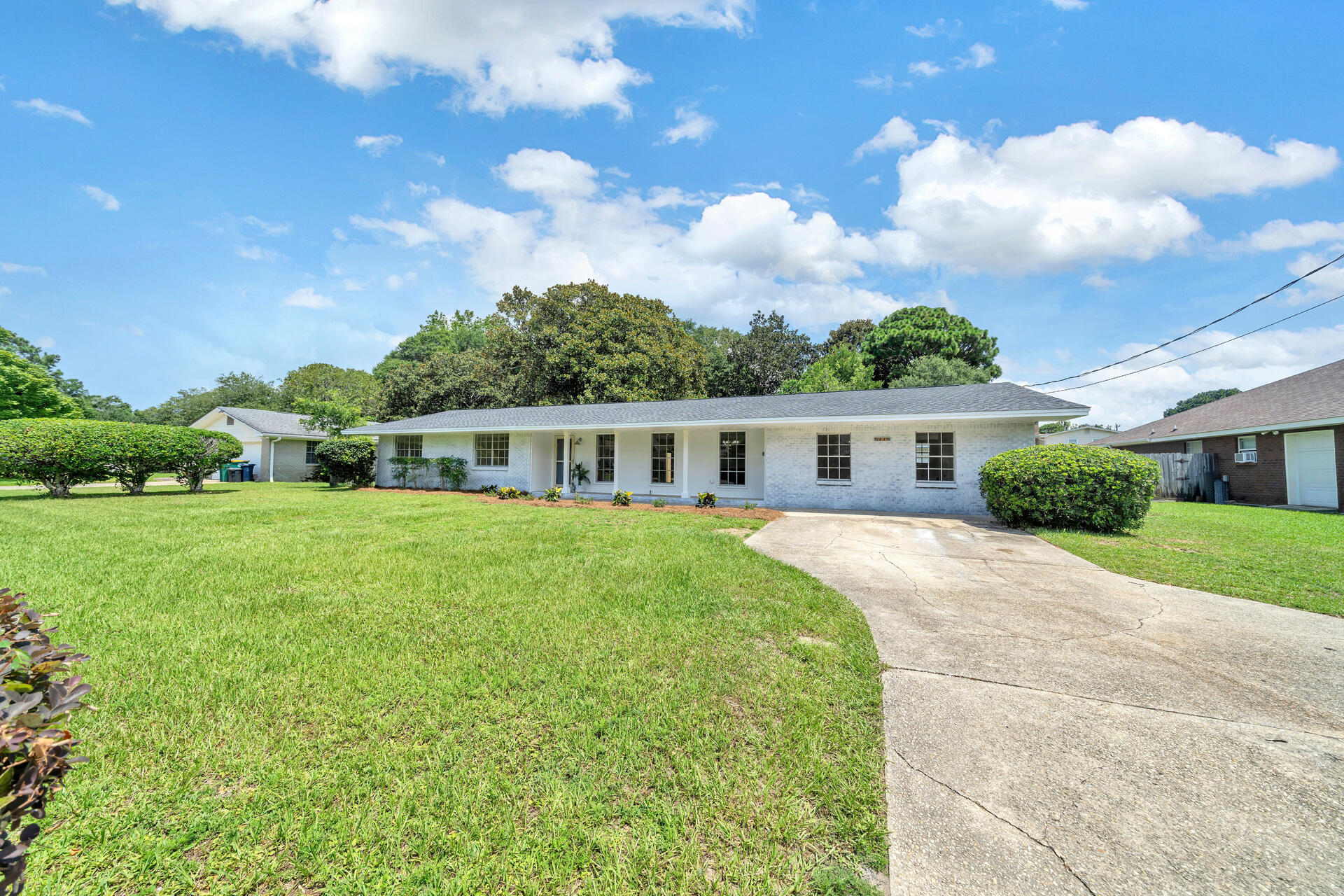 BAYOU POQUITO - Residential