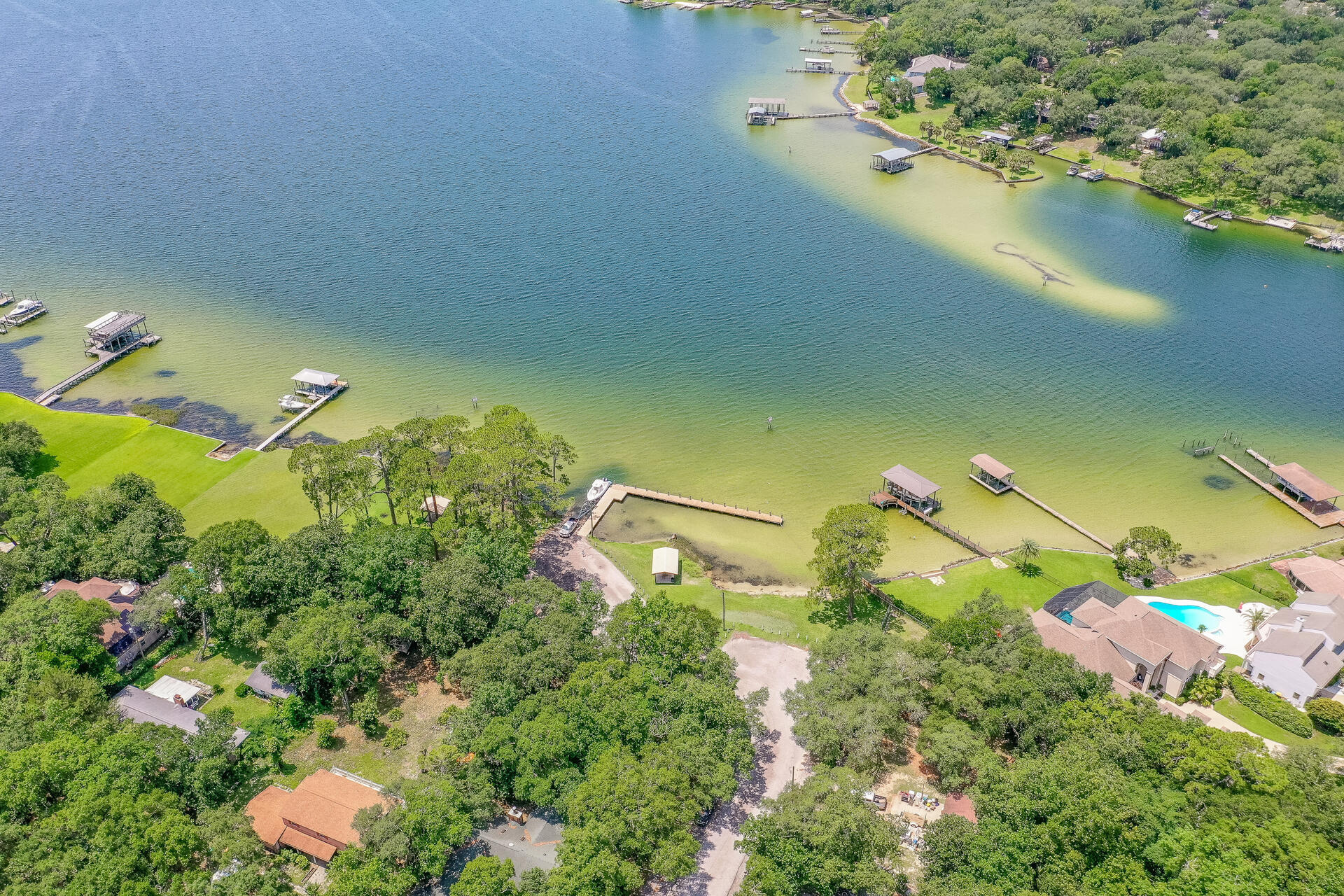 BAYOU POQUITO - Residential
