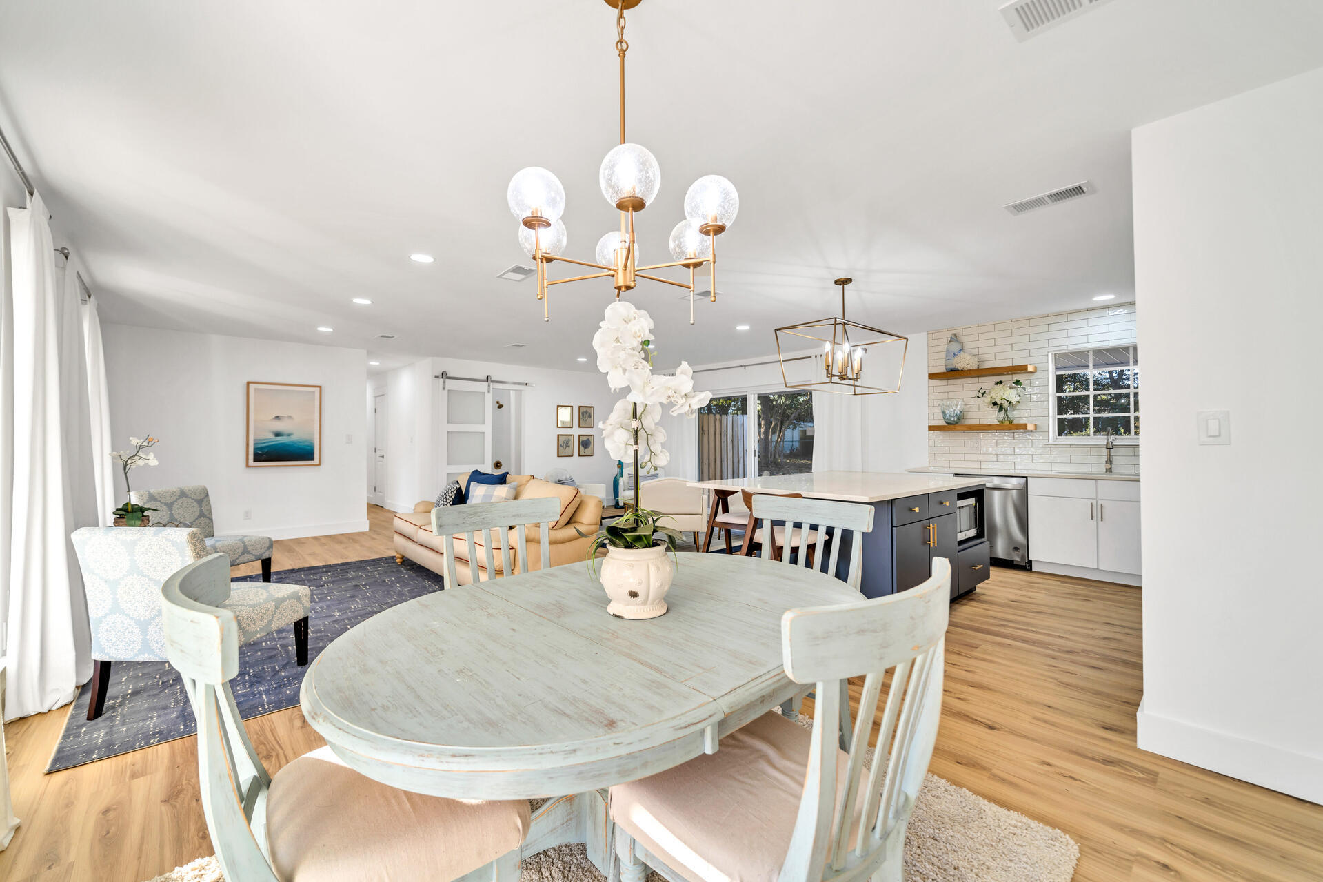 BAYOU POQUITO - Residential