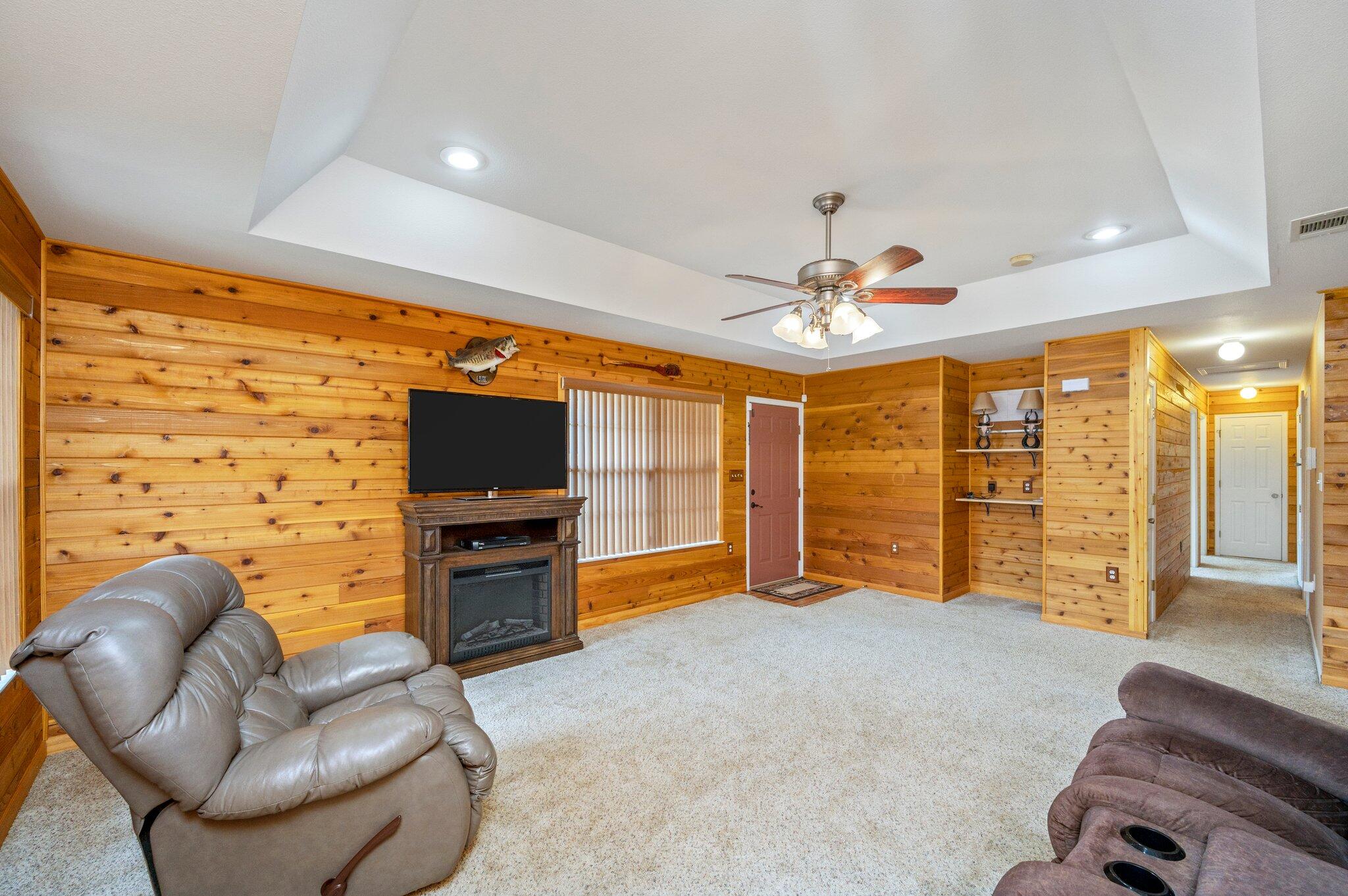 INDIAN SPRINGS - Residential