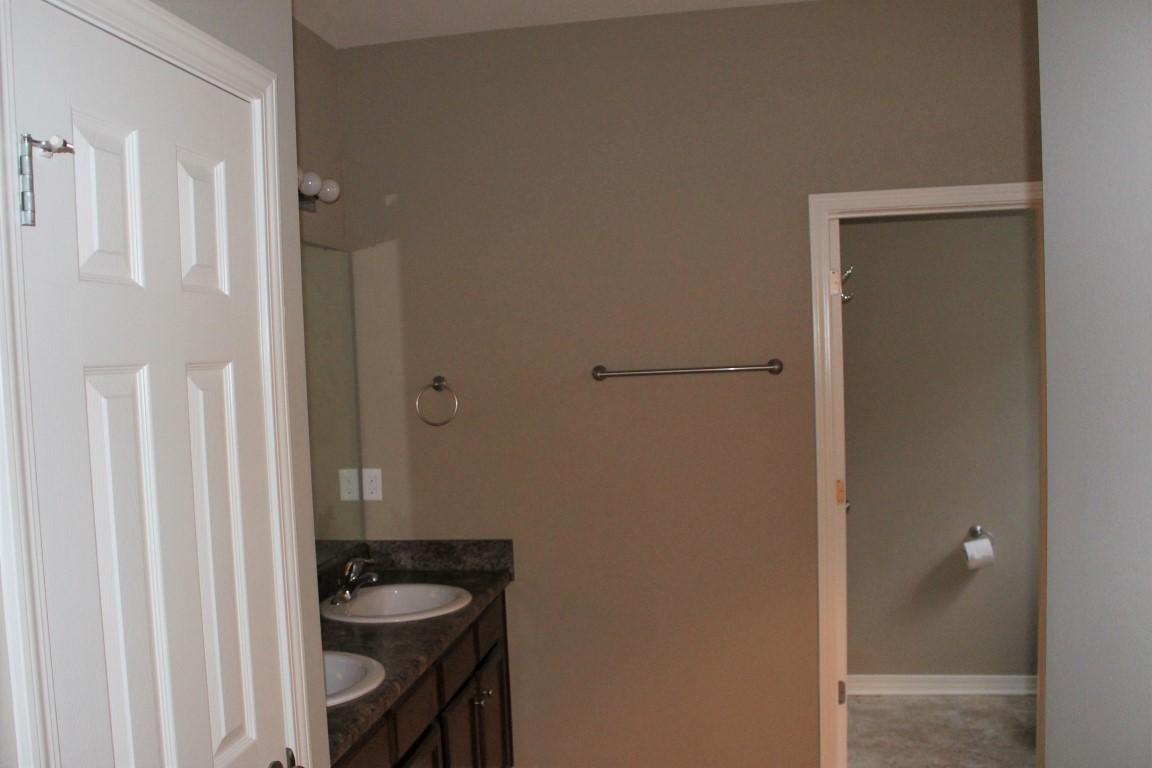 HERITAGE MANOR - Residential