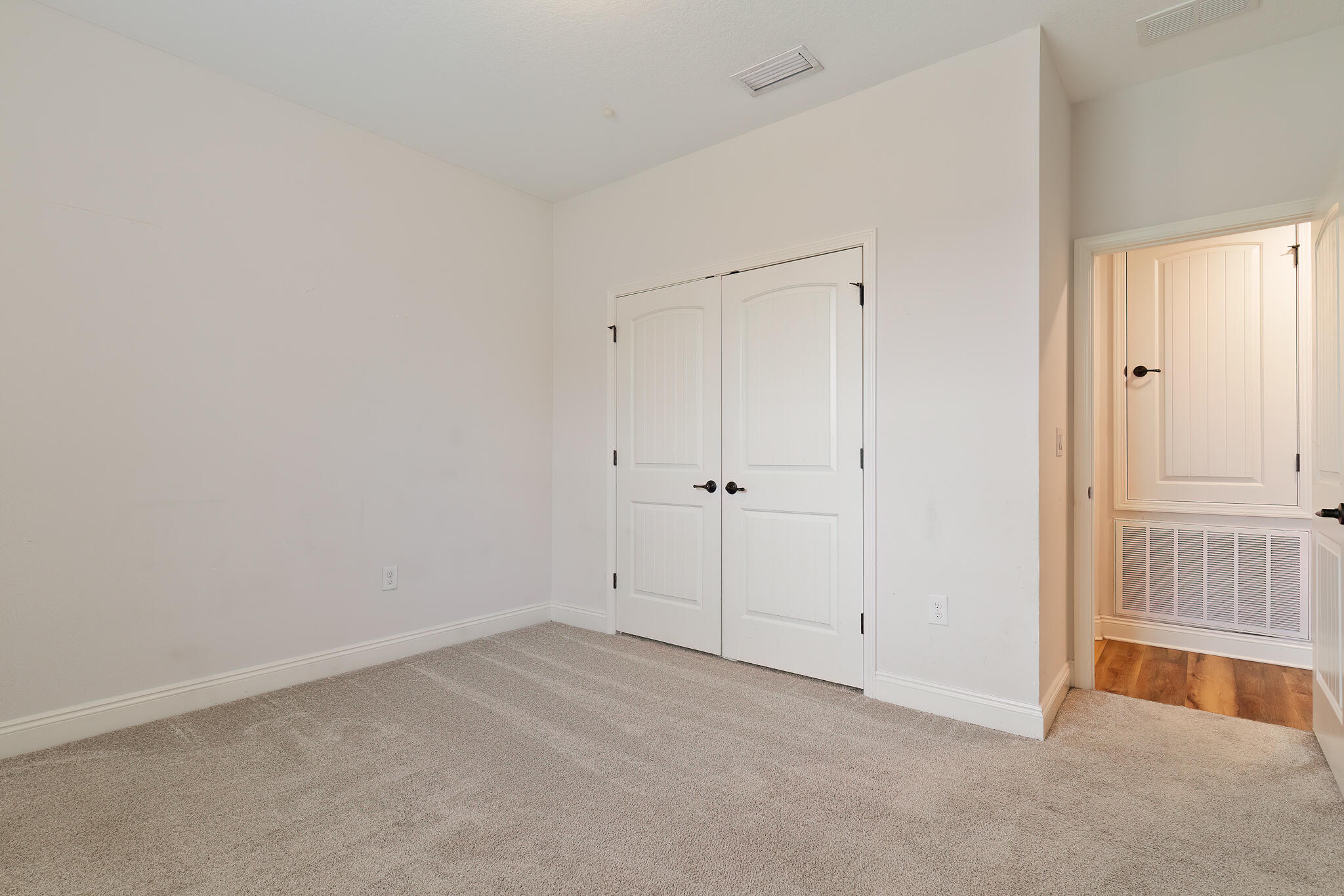 PLANTATION WOODS - Residential