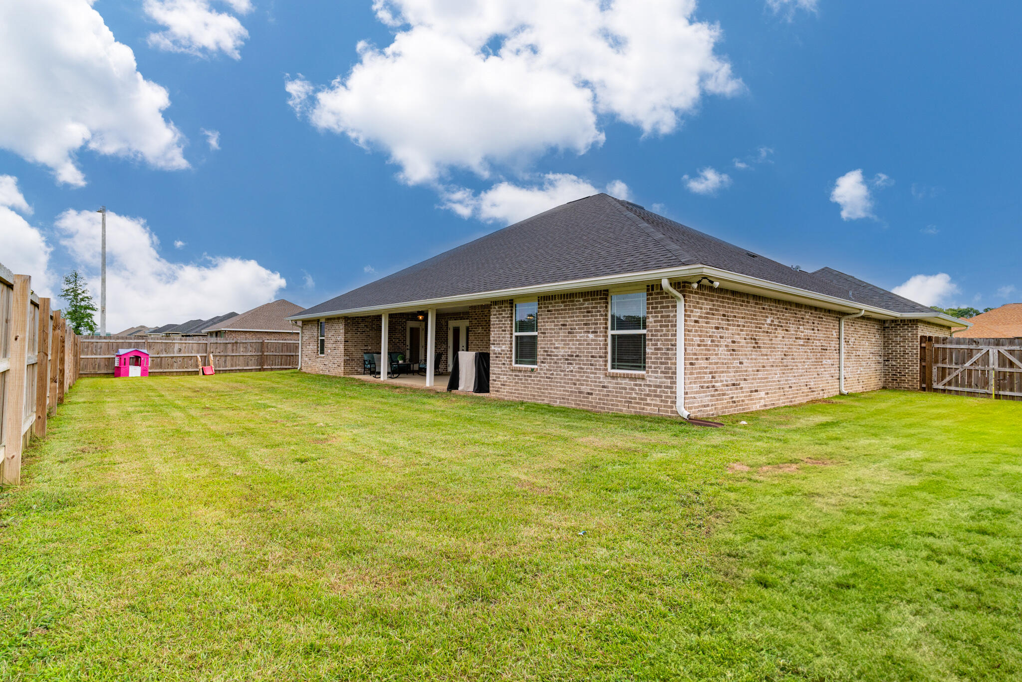 PLANTATION WOODS - Residential