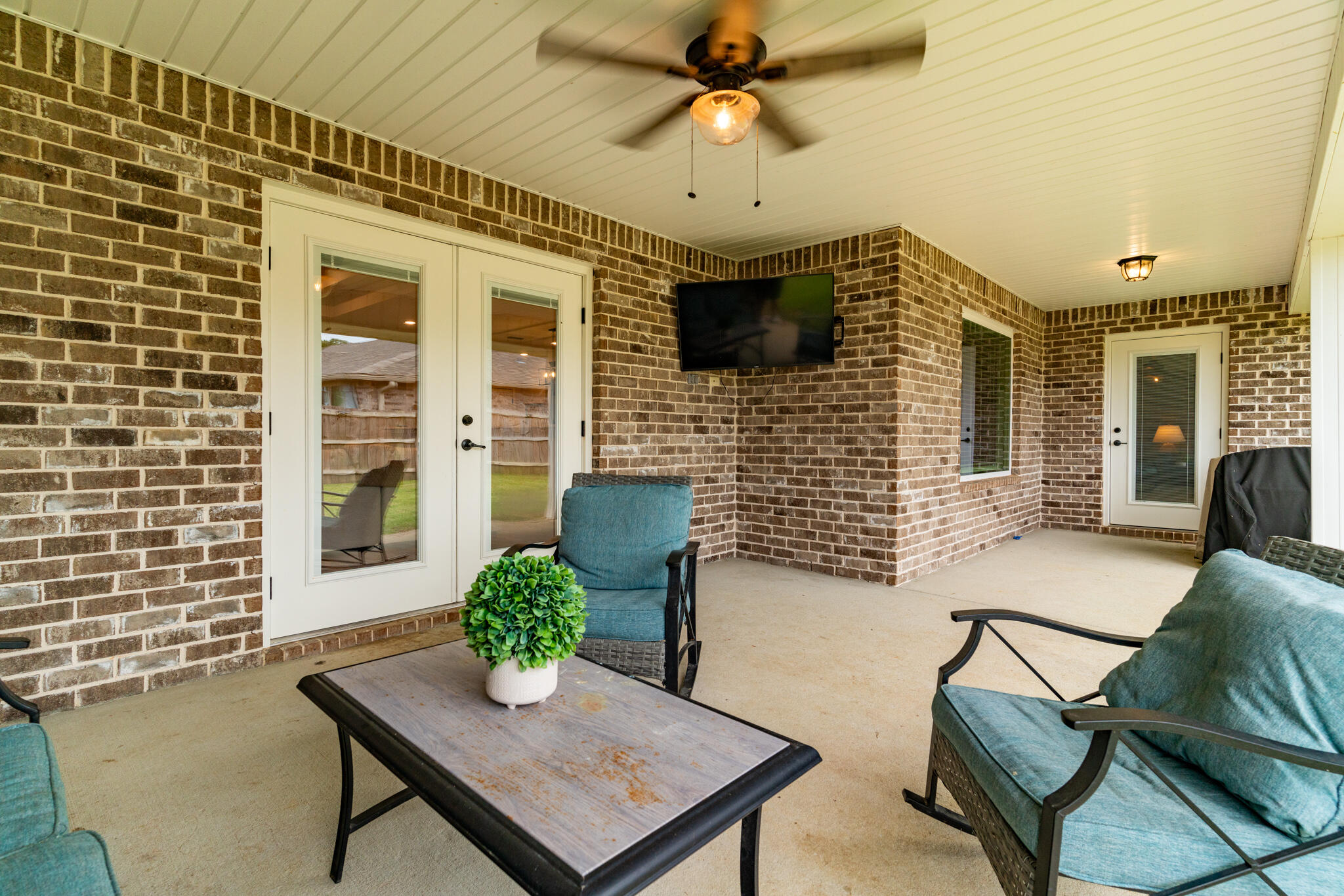 PLANTATION WOODS - Residential