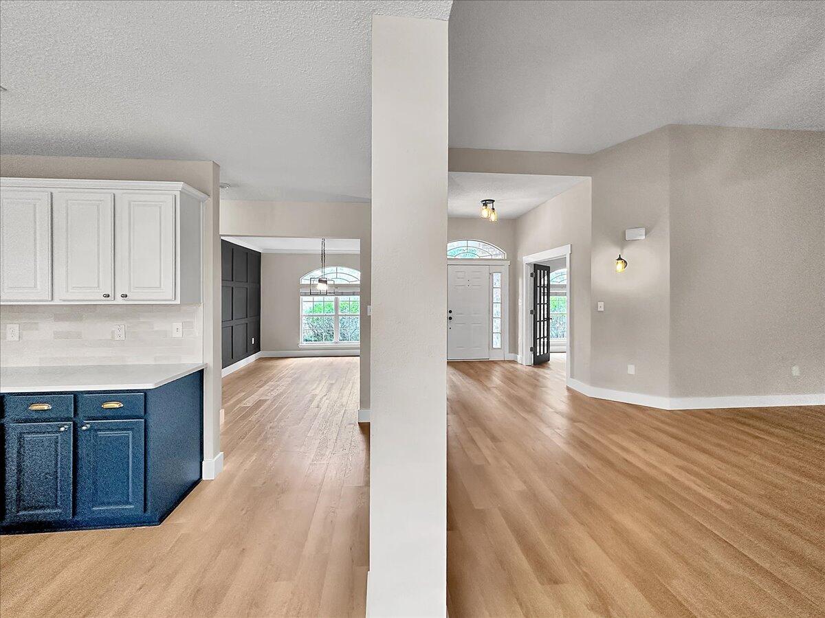 HOLLEY BY THE SEA - Residential