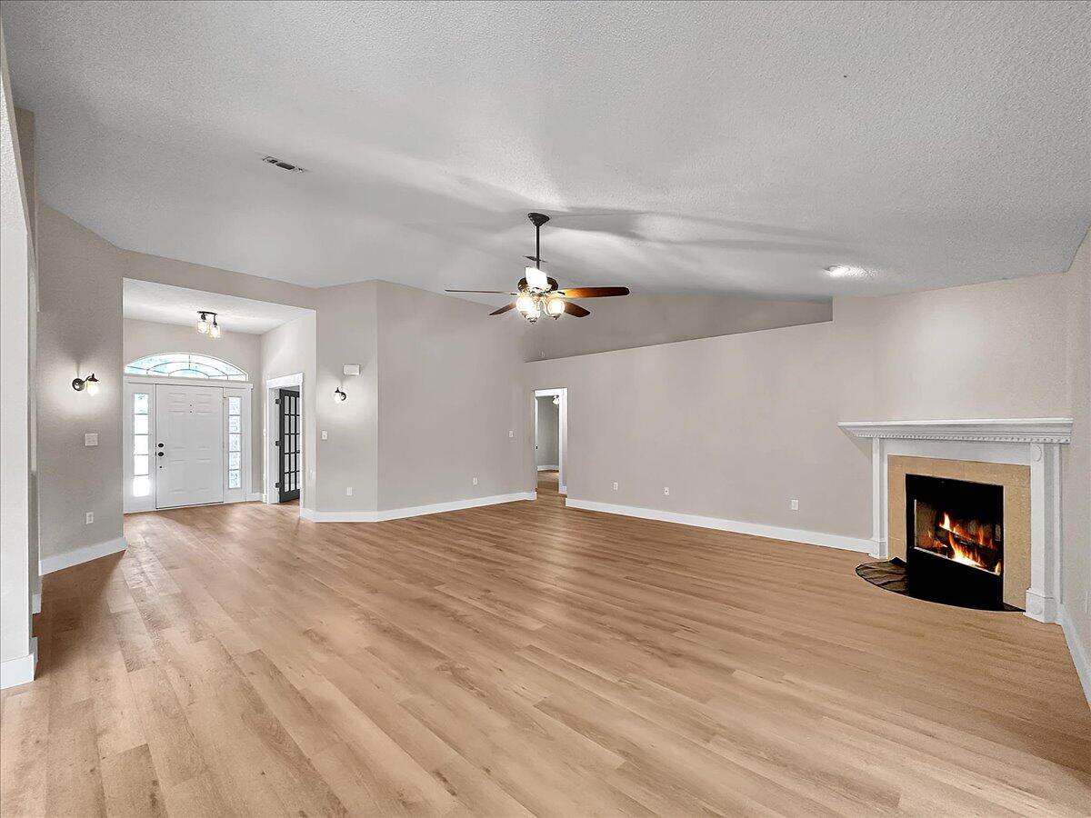 HOLLEY BY THE SEA - Residential