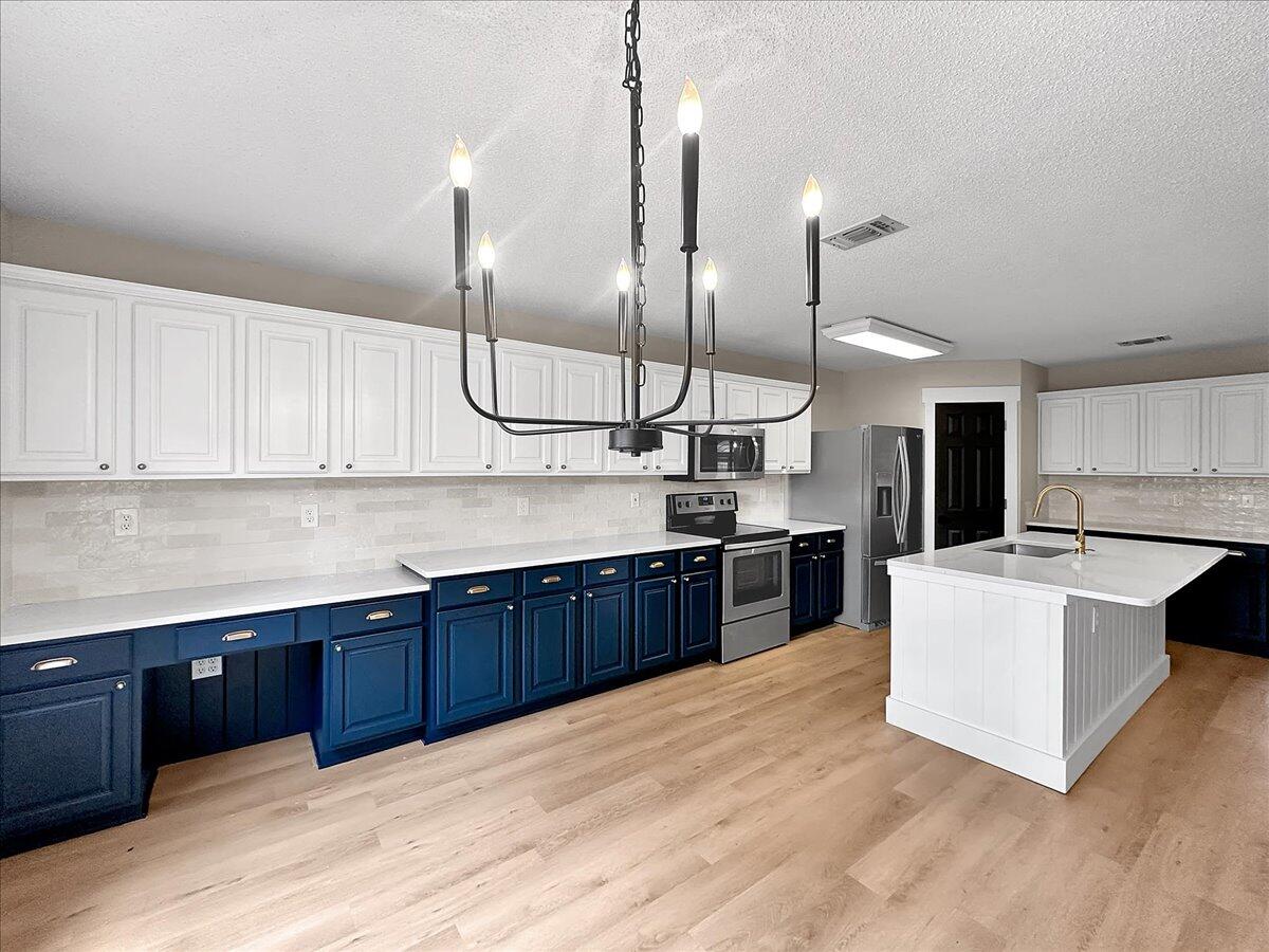 HOLLEY BY THE SEA - Residential