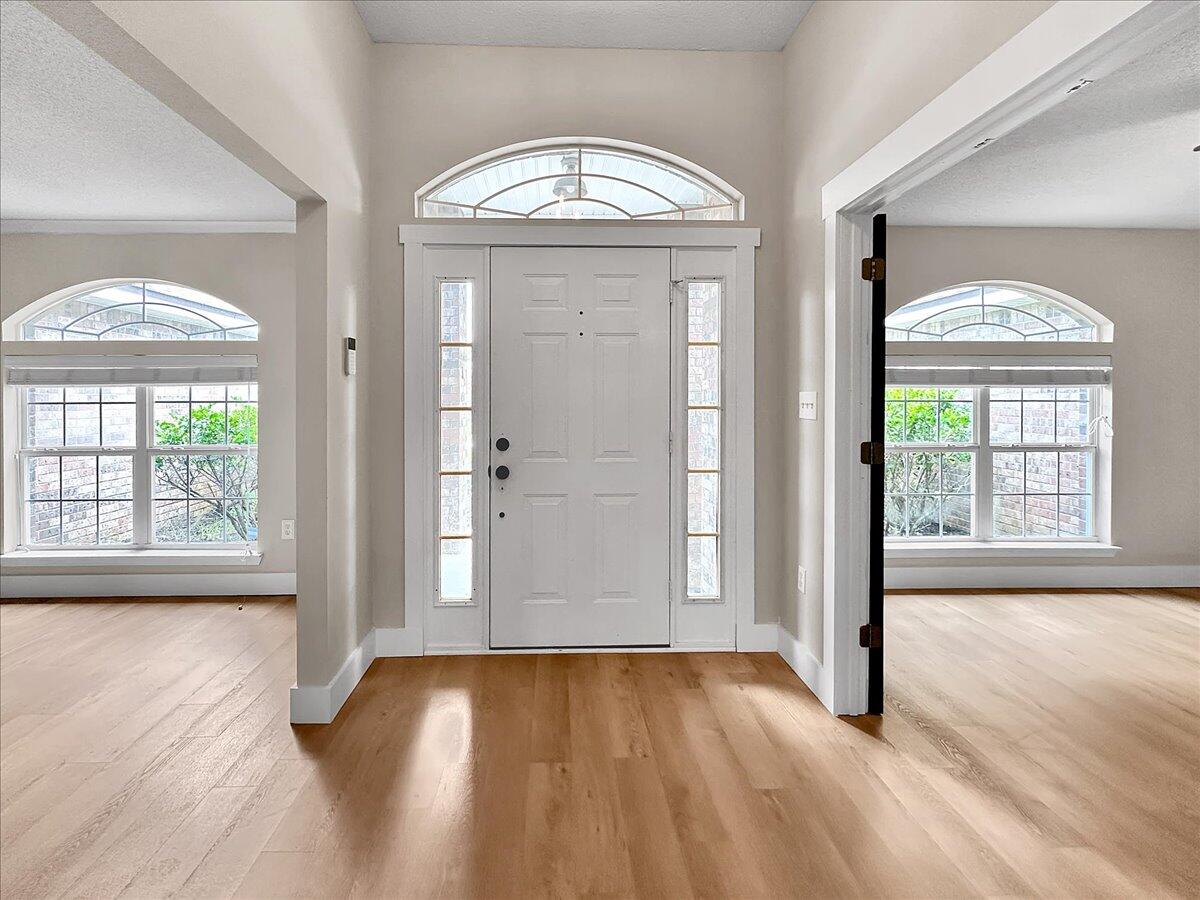 HOLLEY BY THE SEA - Residential