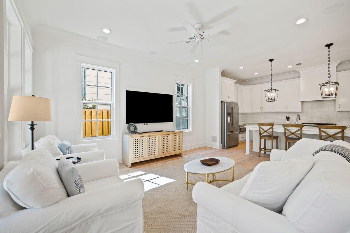 BLUE MOUNTAIN BEACH - Residential