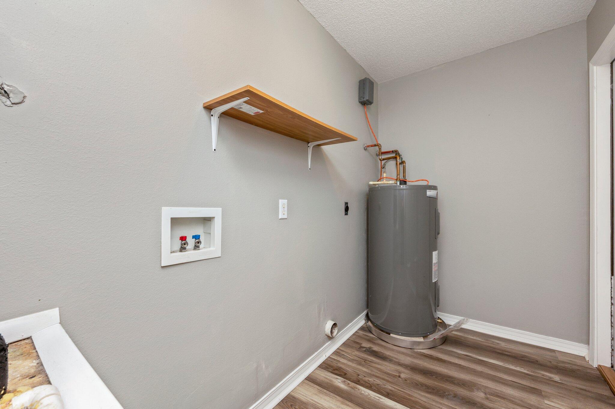 SULLIVANS ADDN TO CRESTVIEW - Residential