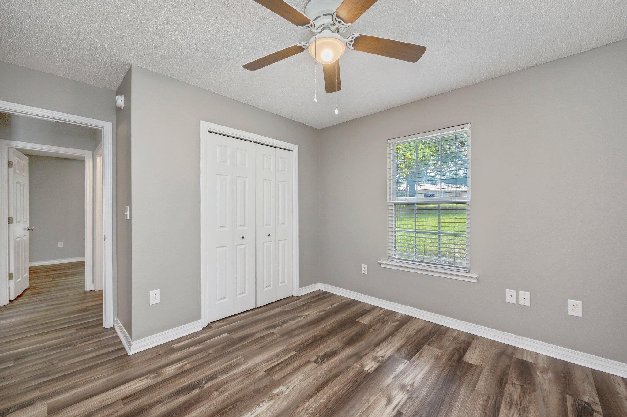 SULLIVANS ADDN TO CRESTVIEW - Residential