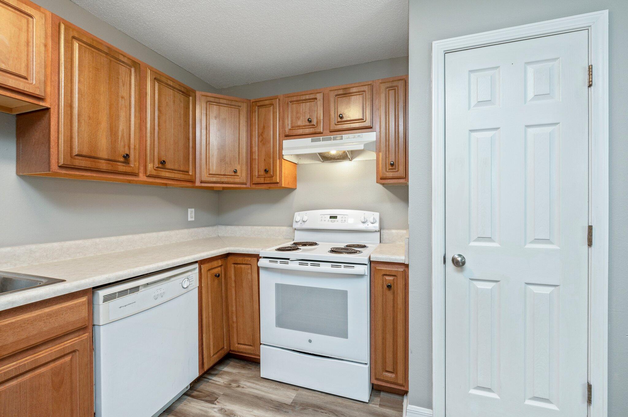 SULLIVANS ADDN TO CRESTVIEW - Residential