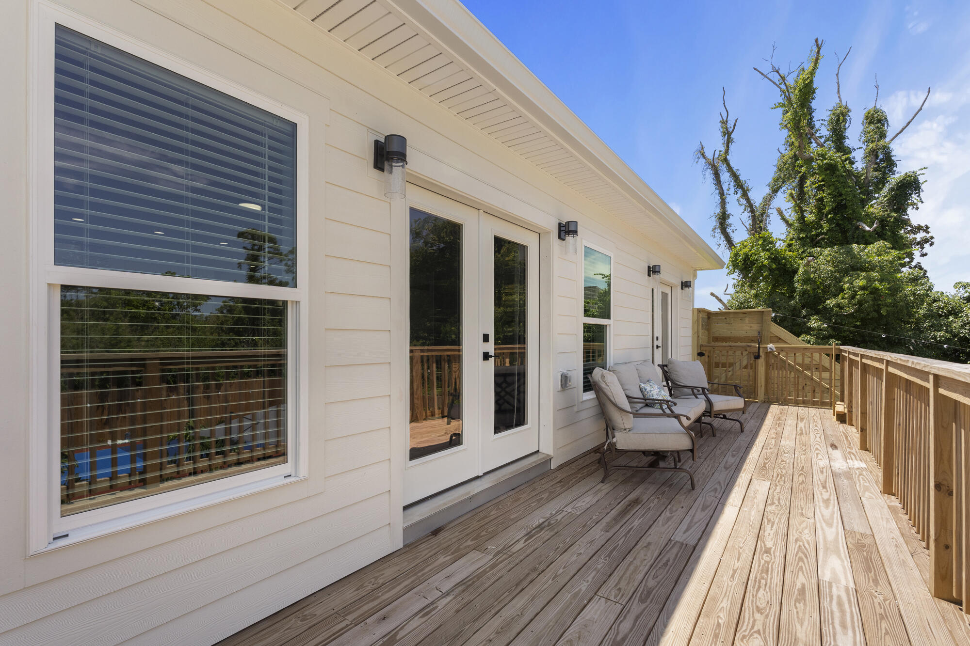 MAGNOLIA BEACH 2ND ADDN - Residential