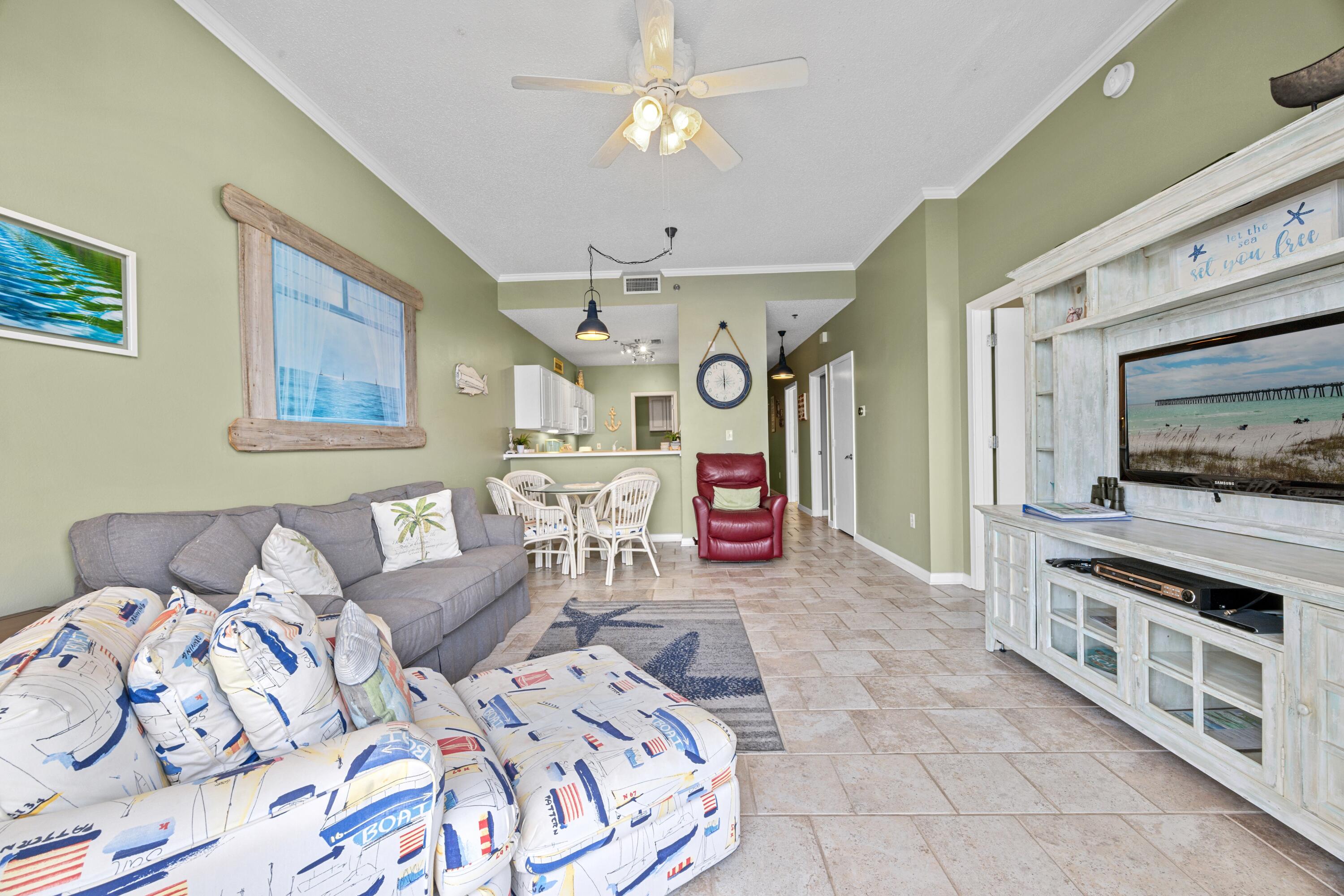 PALM COURT YACHT CLUB - Residential