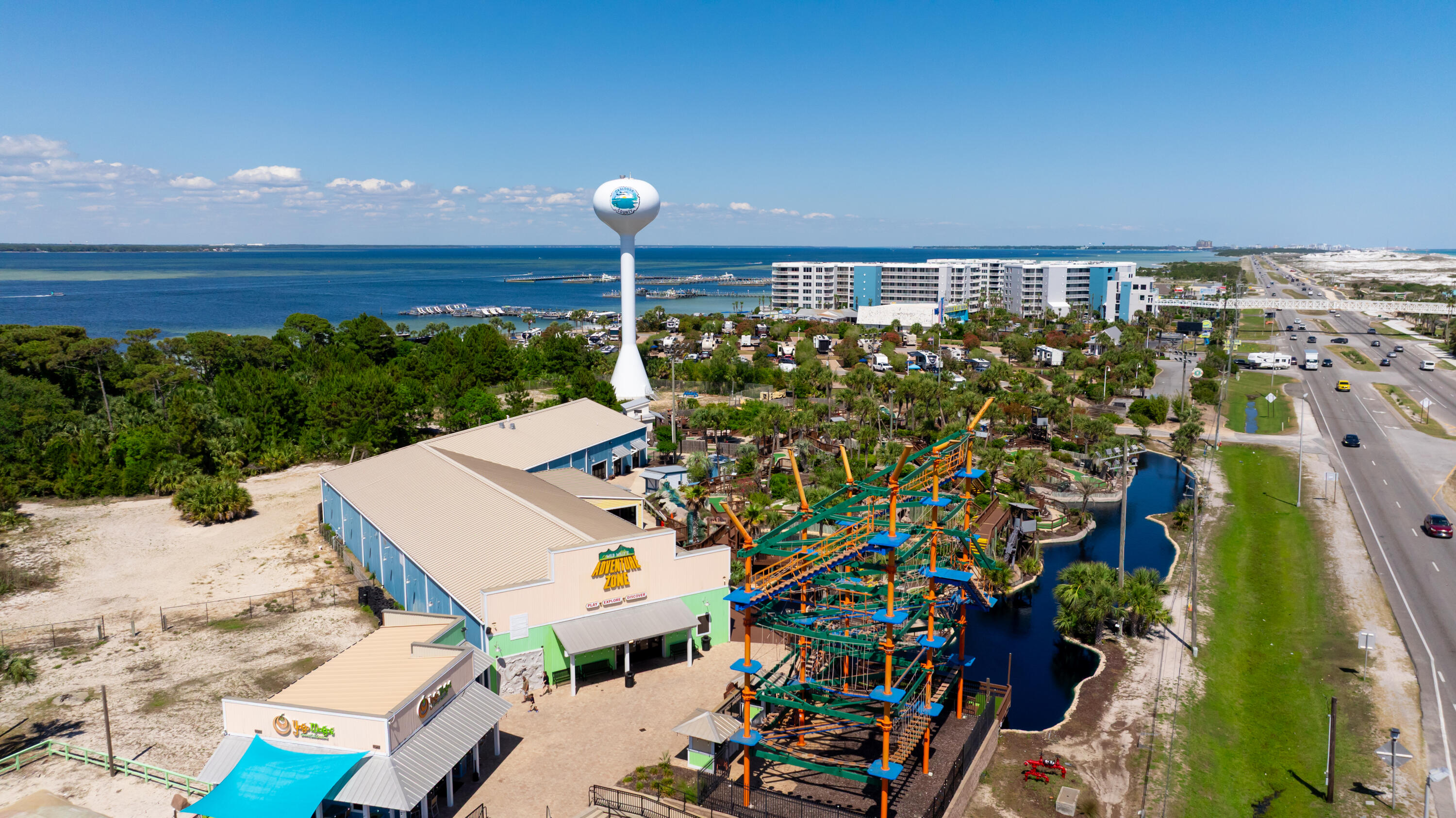 PALM COURT YACHT CLUB - Residential