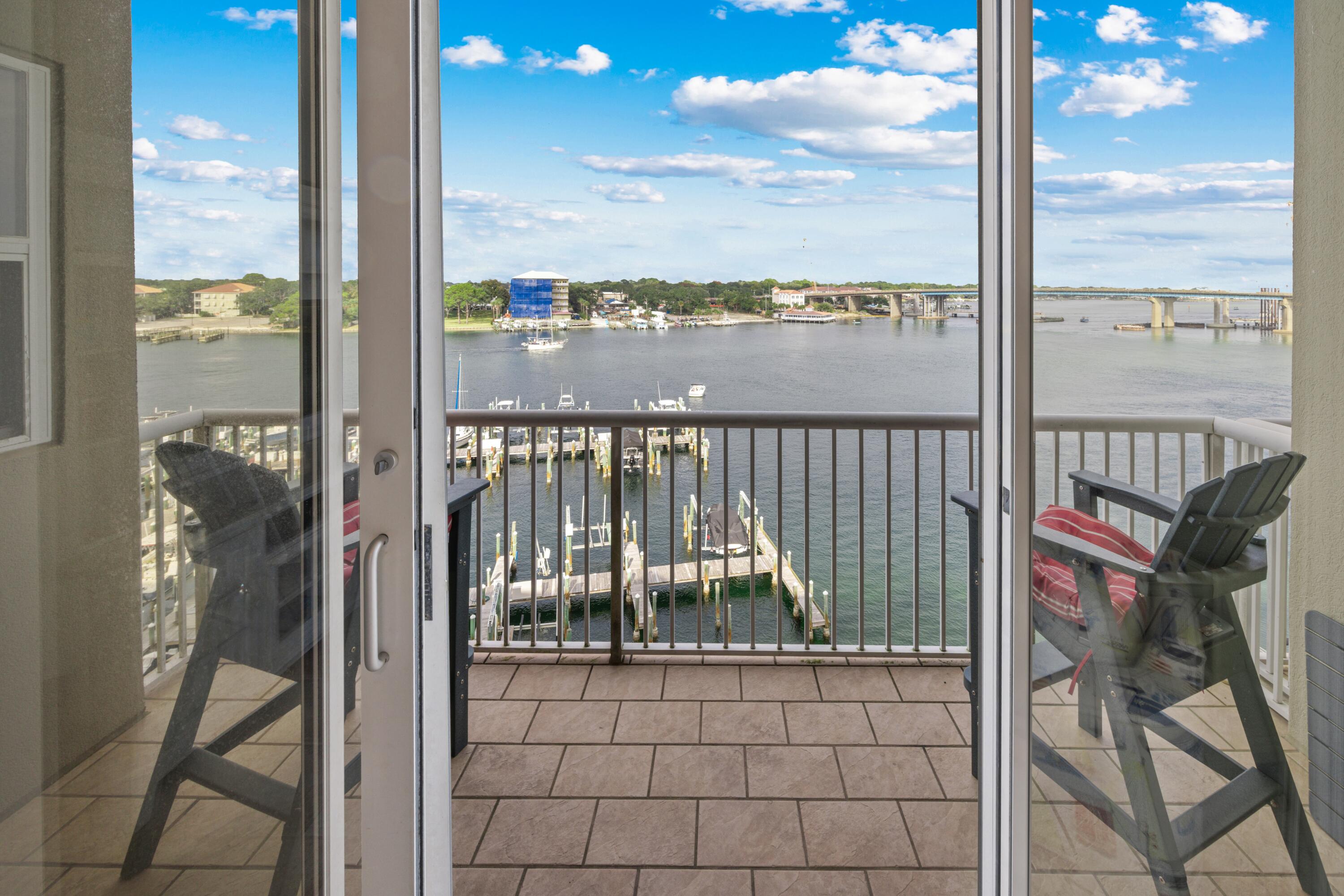 PALM COURT YACHT CLUB - Residential