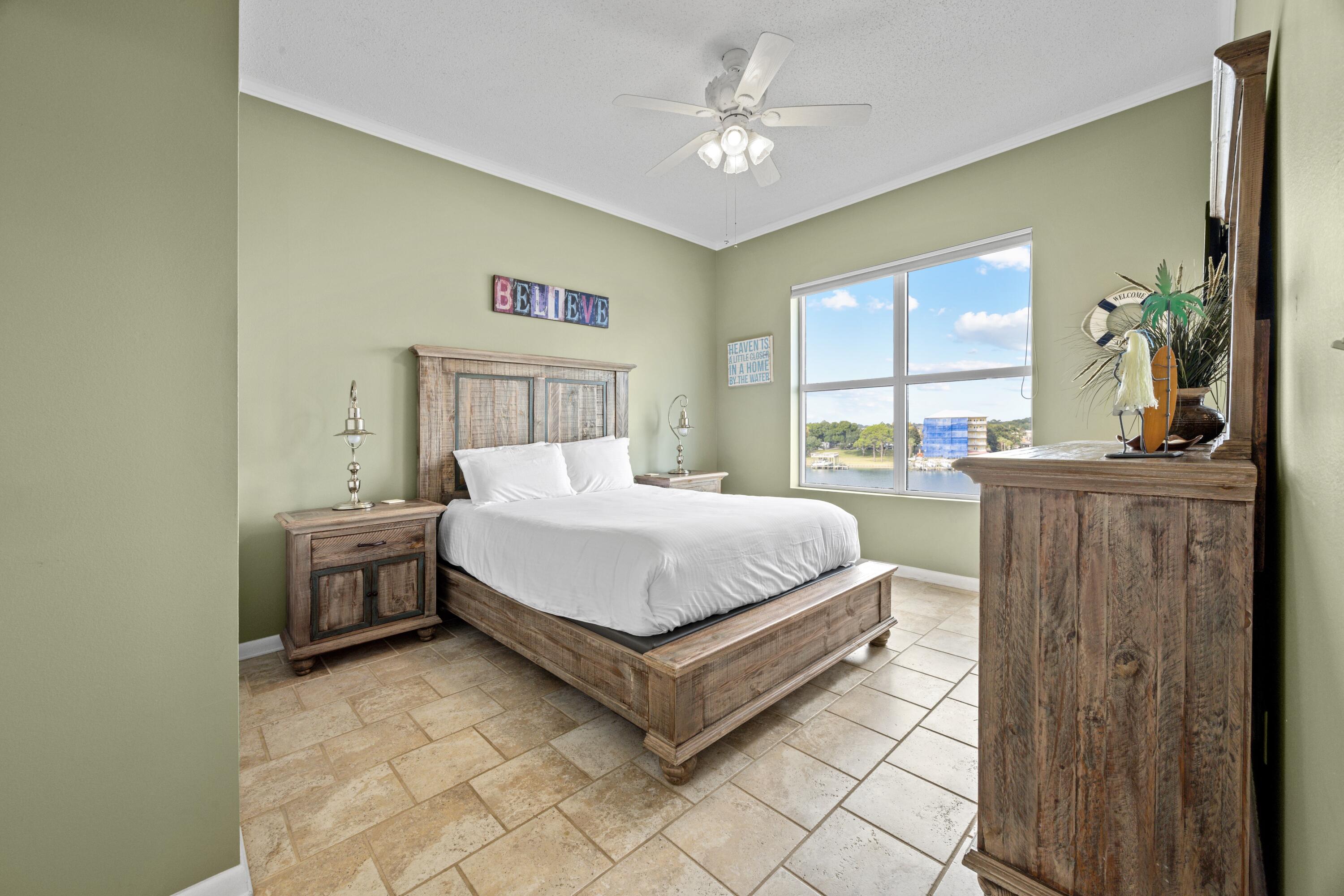 PALM COURT YACHT CLUB - Residential