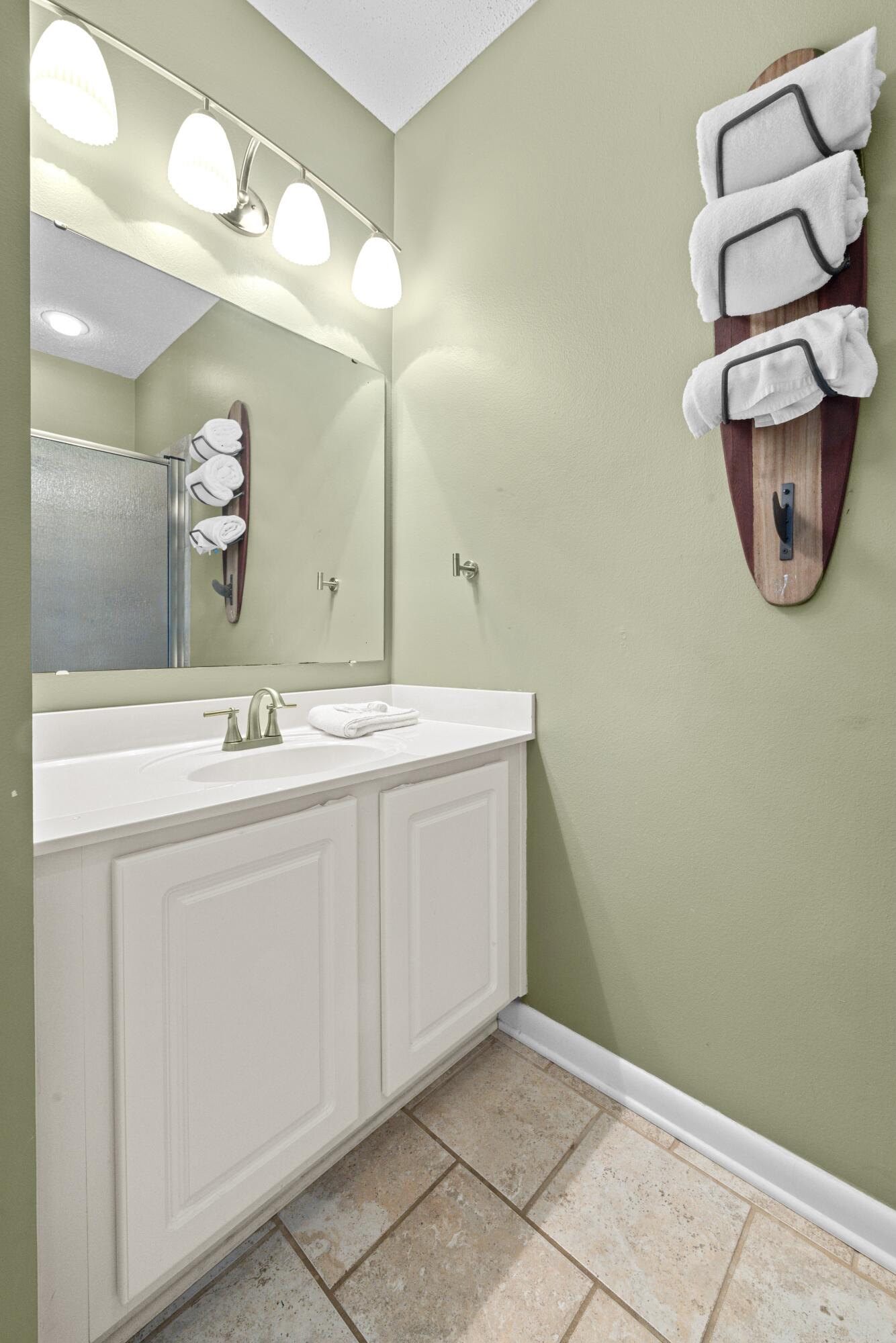 PALM COURT YACHT CLUB - Residential