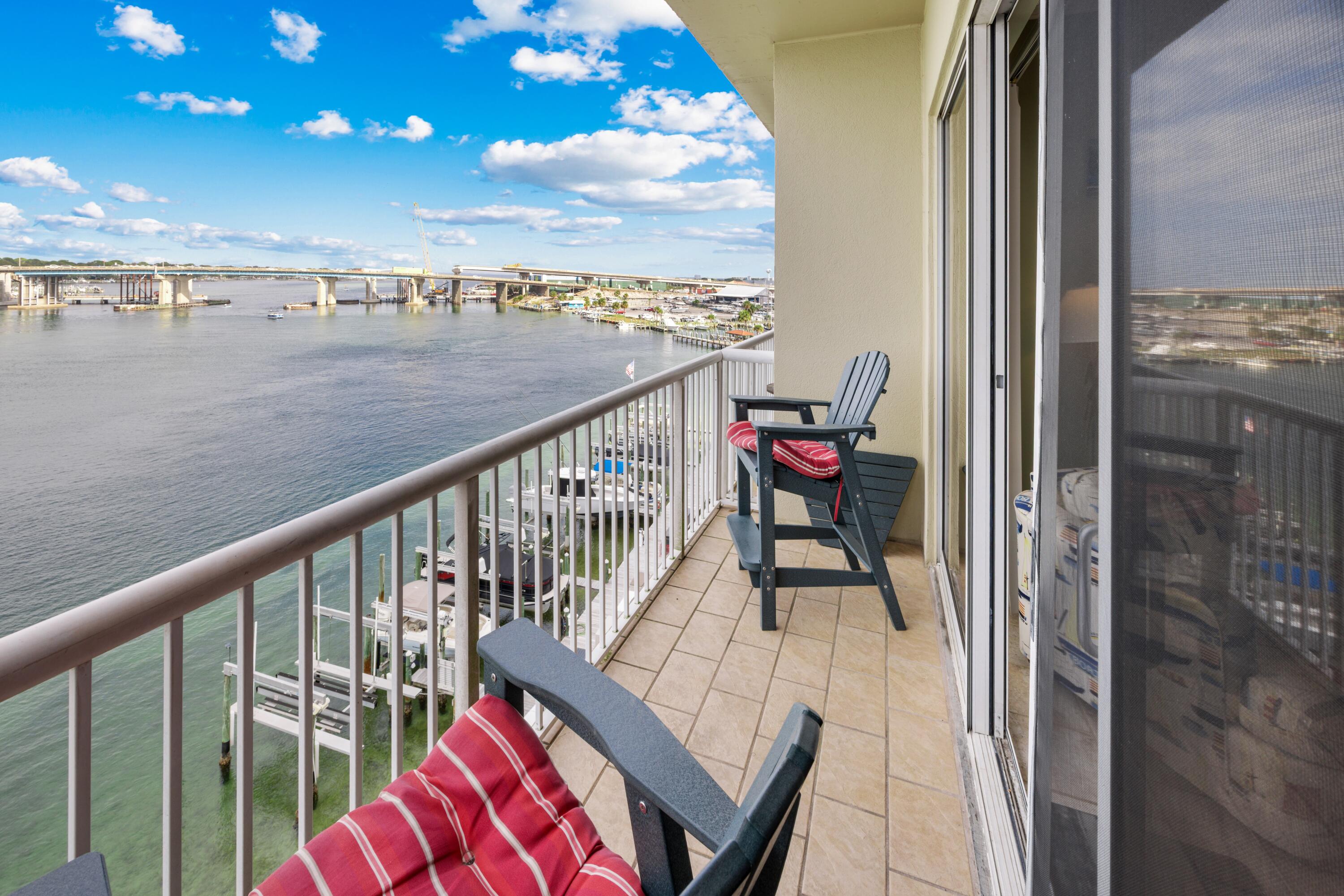 PALM COURT YACHT CLUB - Residential