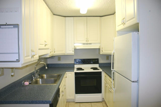 BAYVIEW WATERS CONDO - Residential