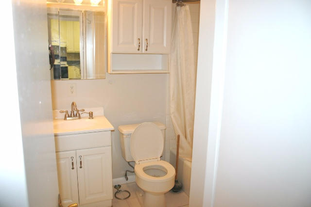 BAYVIEW WATERS CONDO - Residential