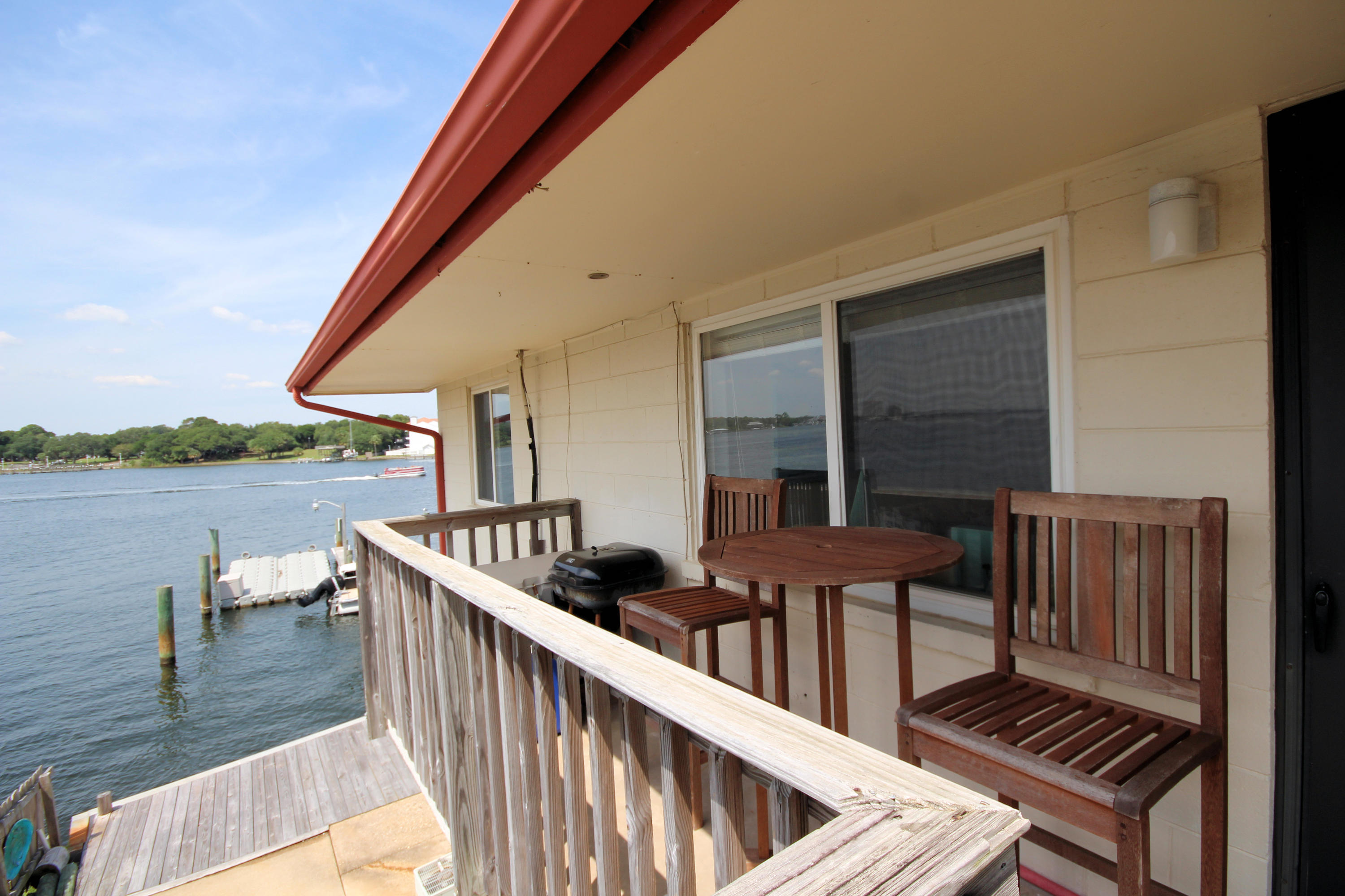 WATERWAY CONDO - Residential