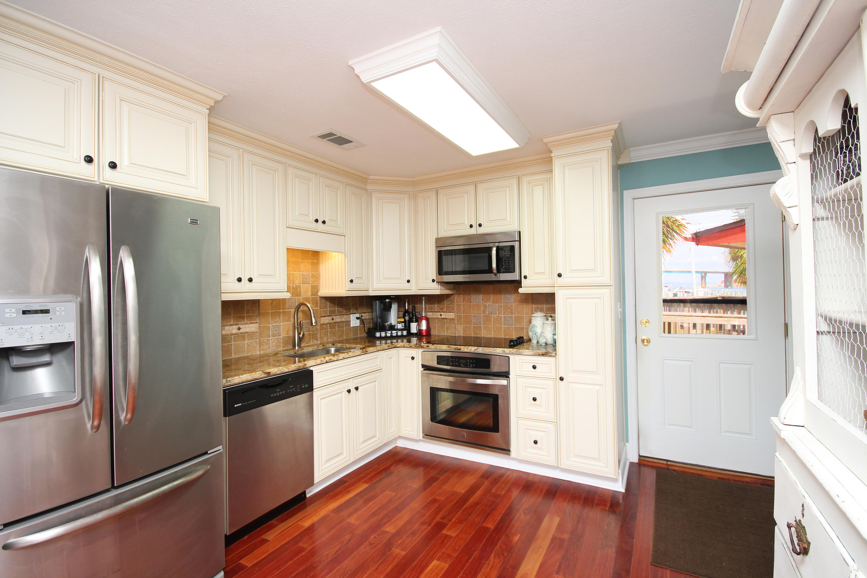 WATERWAY CONDO - Residential