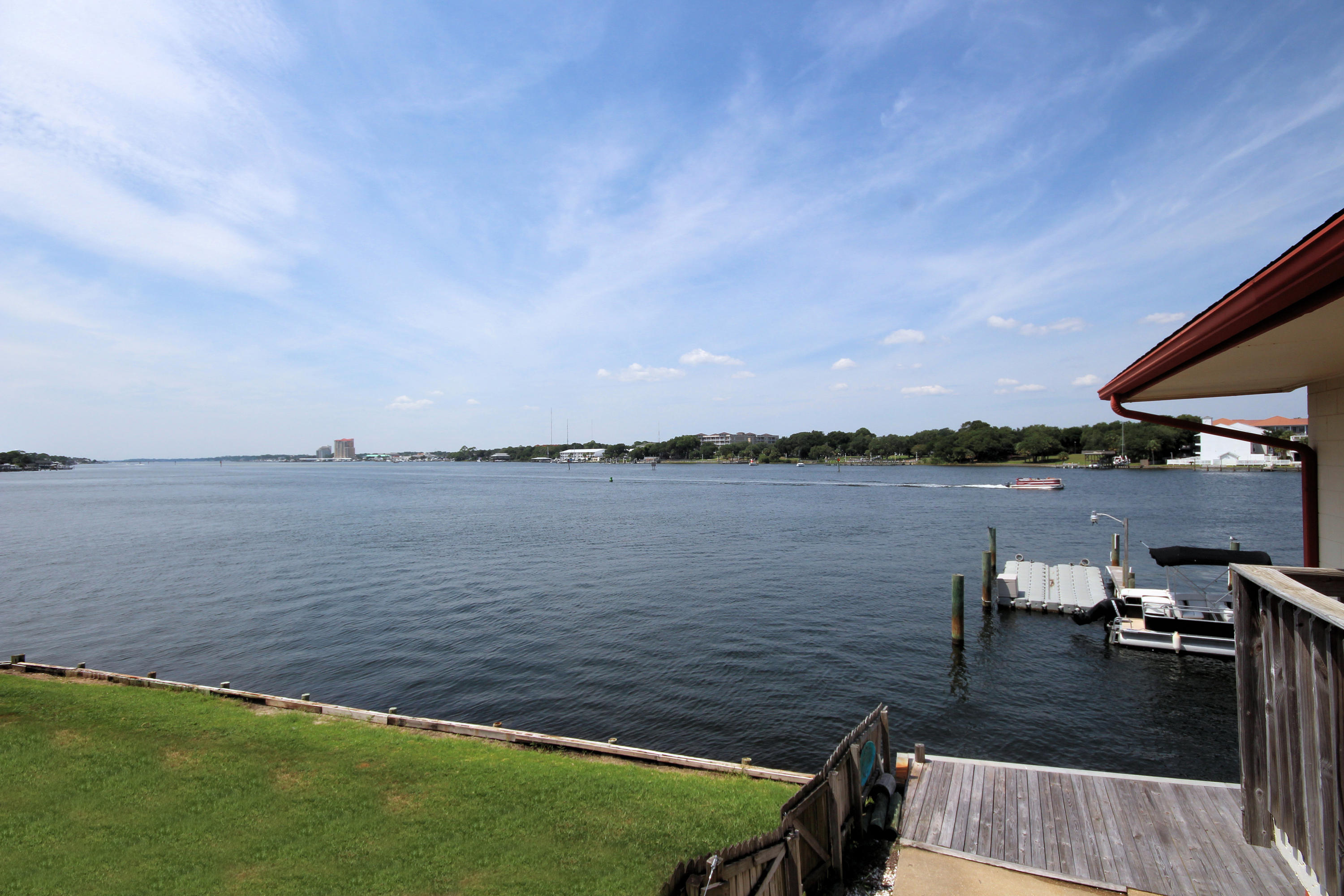 WATERWAY CONDO - Residential