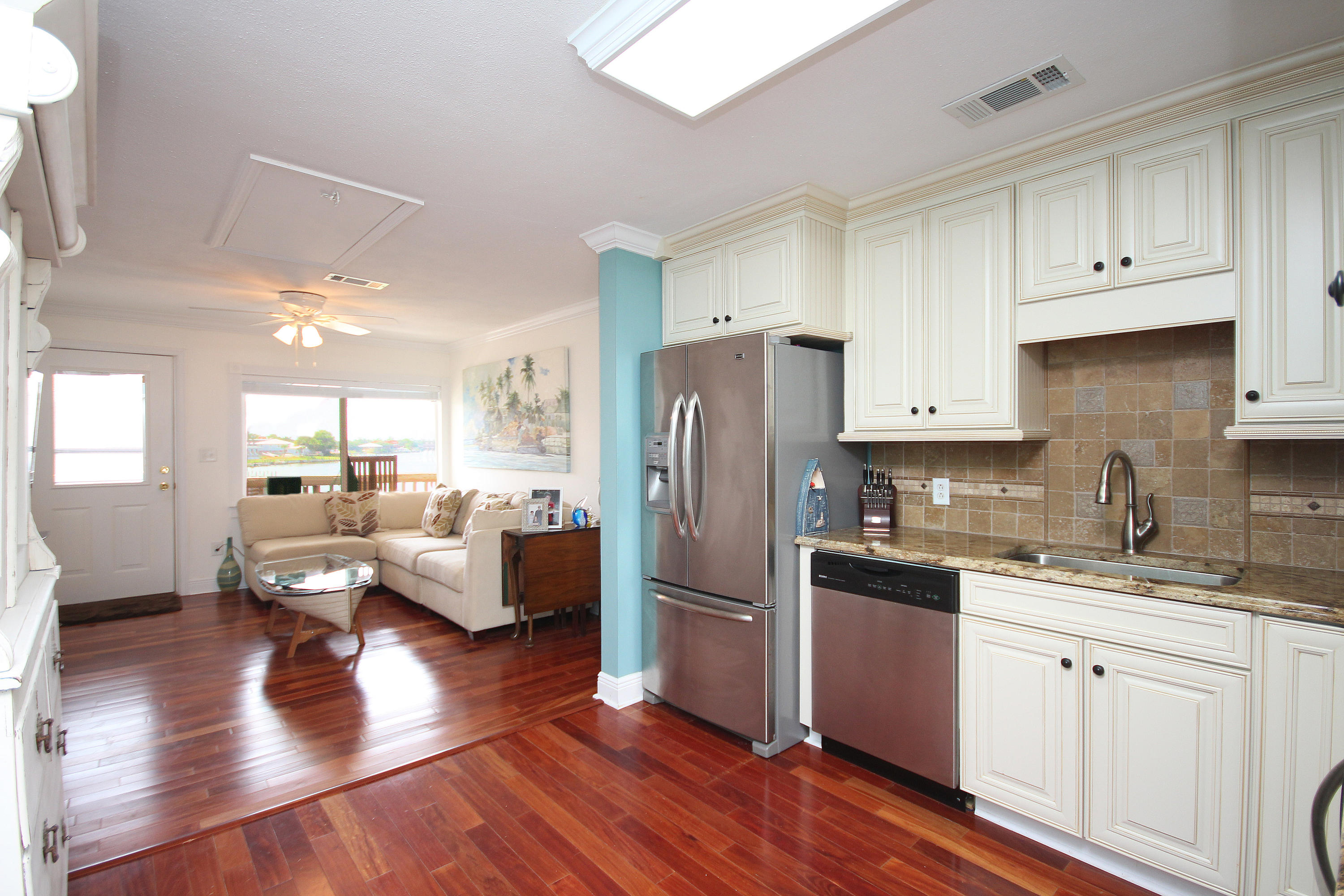 WATERWAY CONDO - Residential