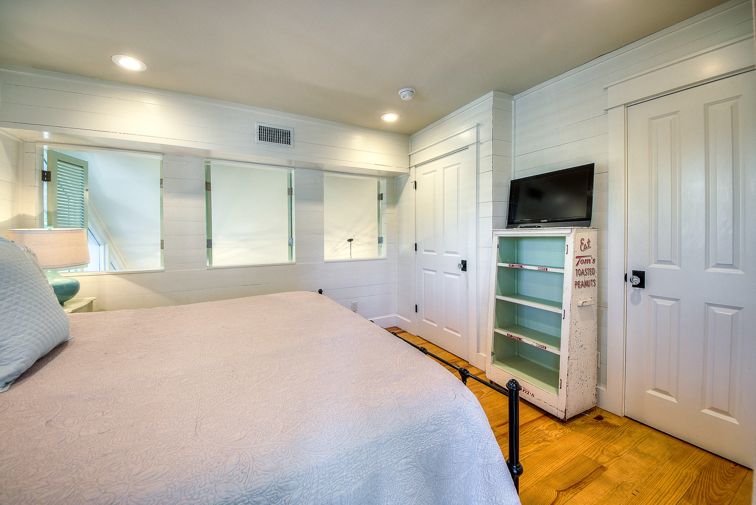 SEAGROVE 1ST ADDN - Residential