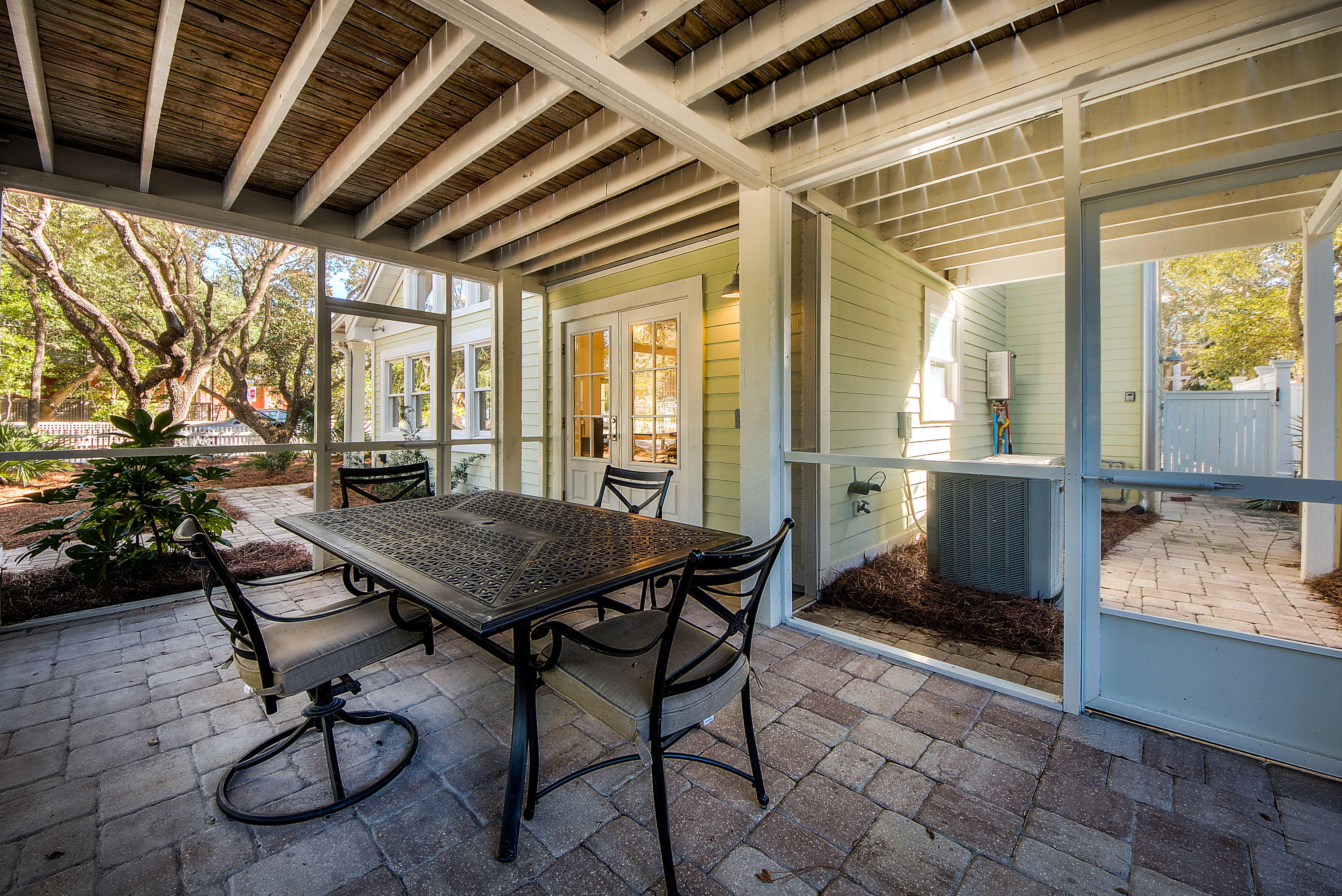 SEAGROVE 1ST ADDN - Residential