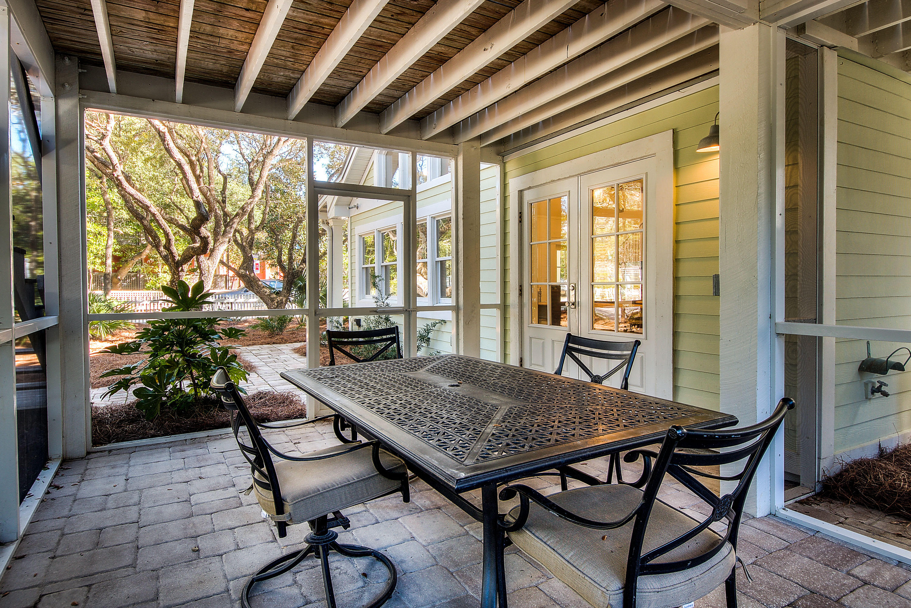 SEAGROVE 1ST ADDN - Residential