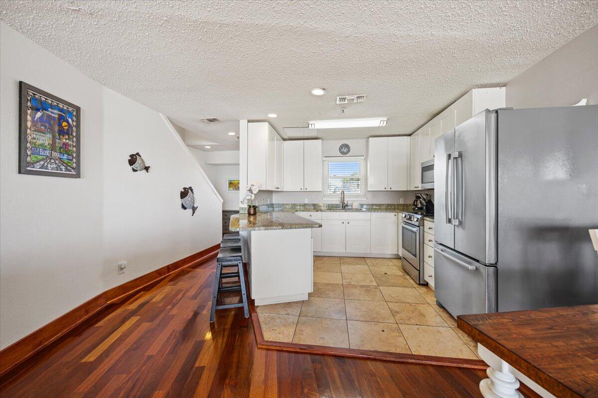 ISLAND MIST - Residential