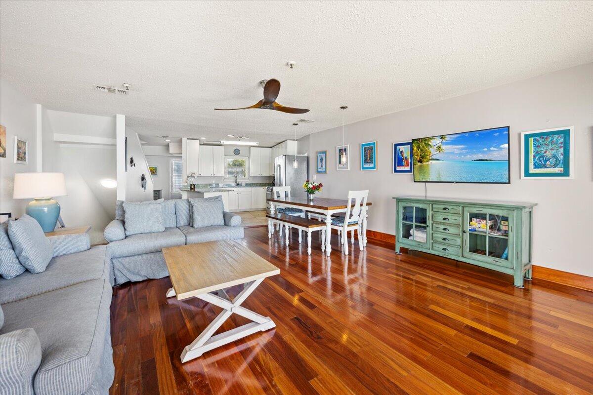 ISLAND MIST - Residential