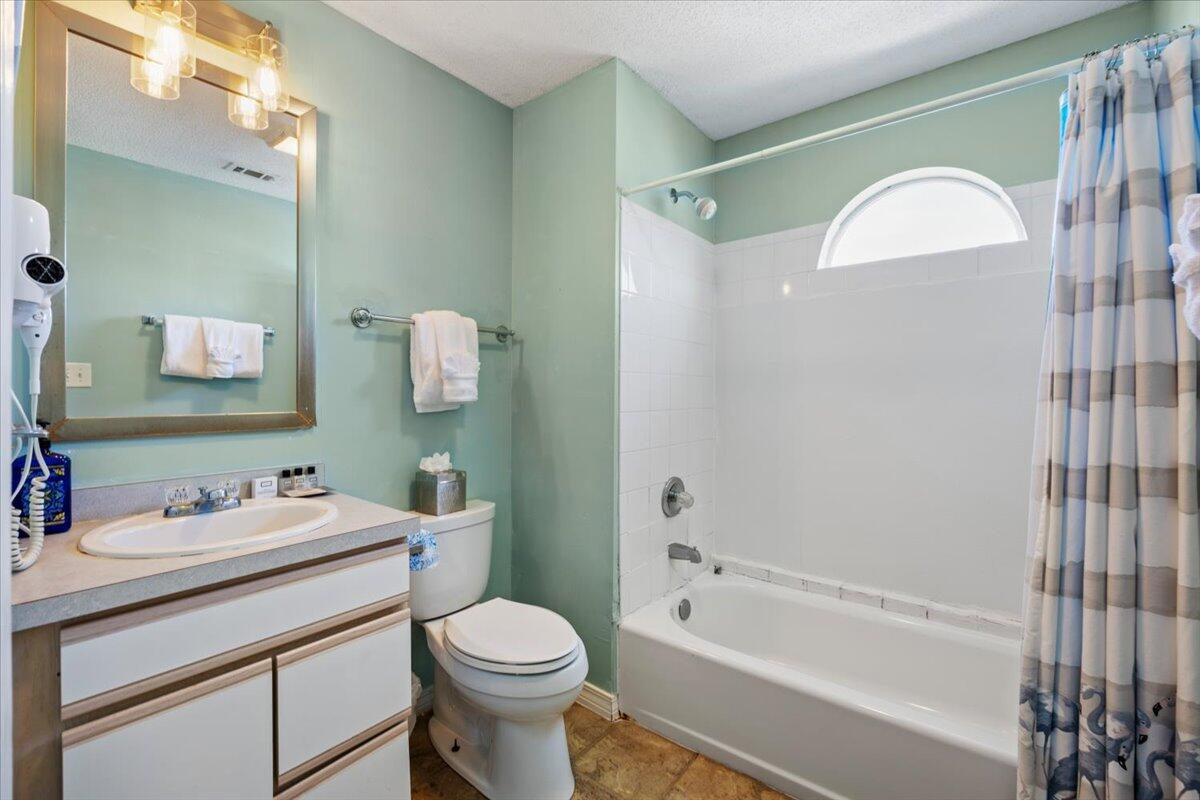 ISLAND MIST - Residential