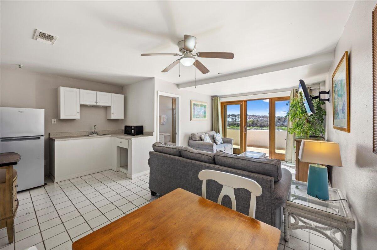 ISLAND MIST - Residential