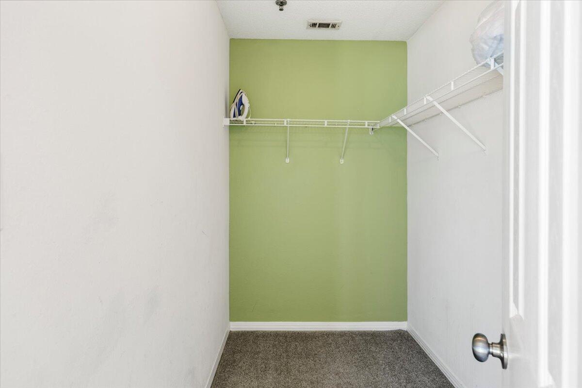 ISLAND MIST - Residential