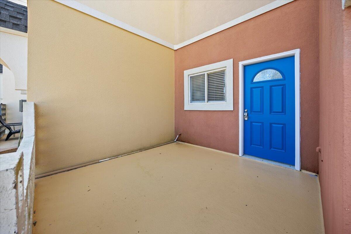 ISLAND MIST - Residential