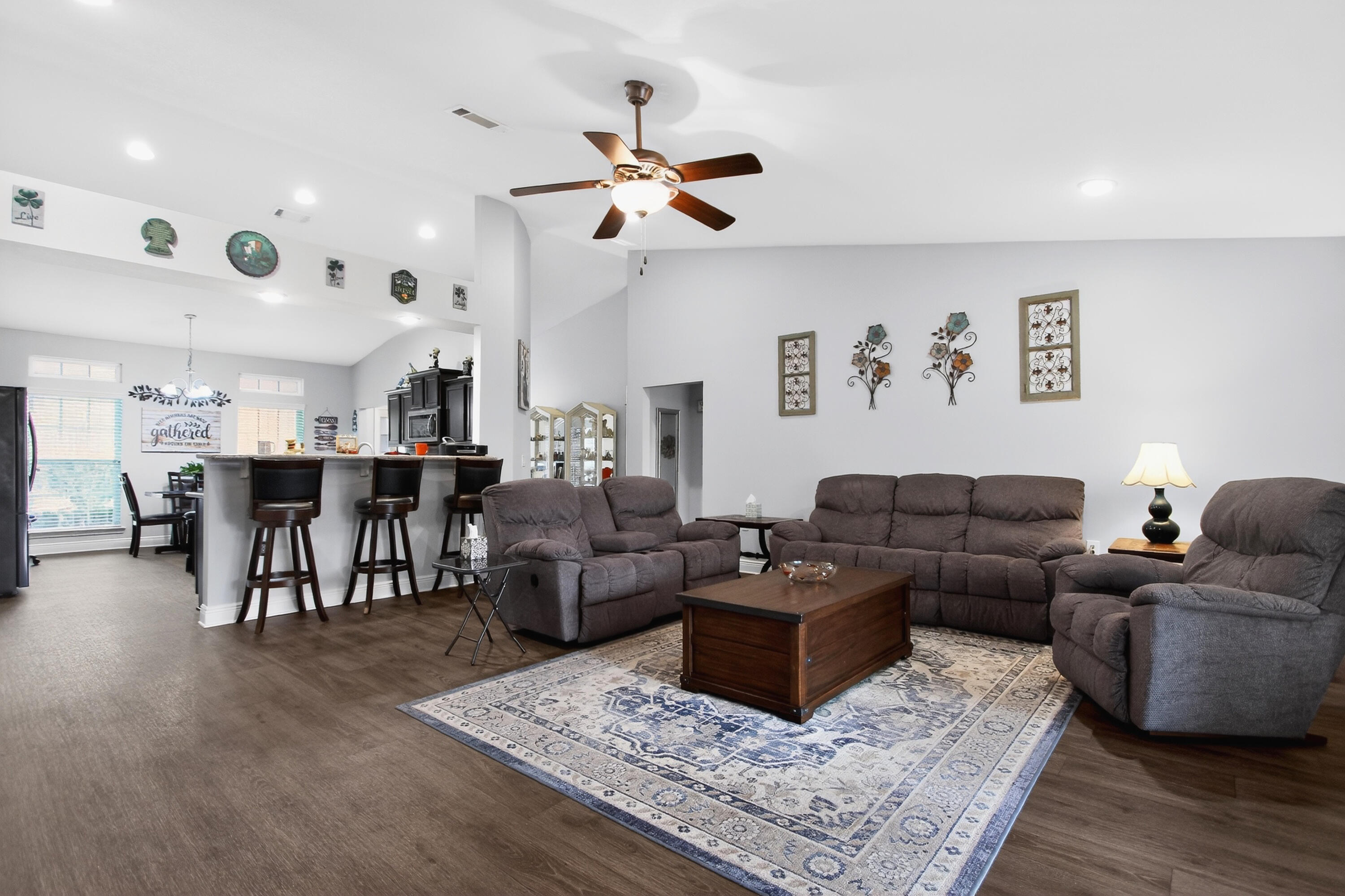 LAKE ARTHUR ESTATES - Residential