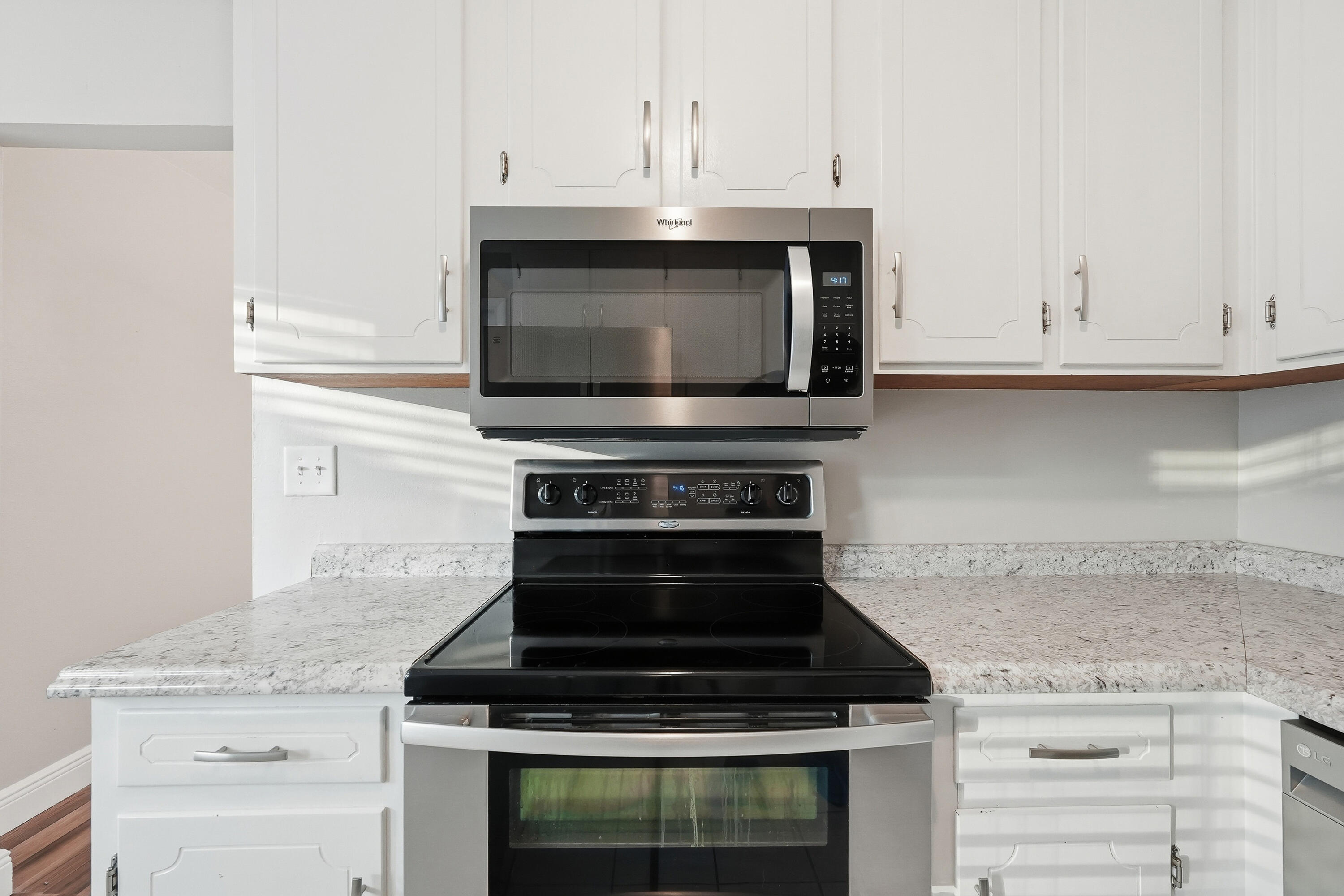 CREEKSIDE 5 - Residential Lease