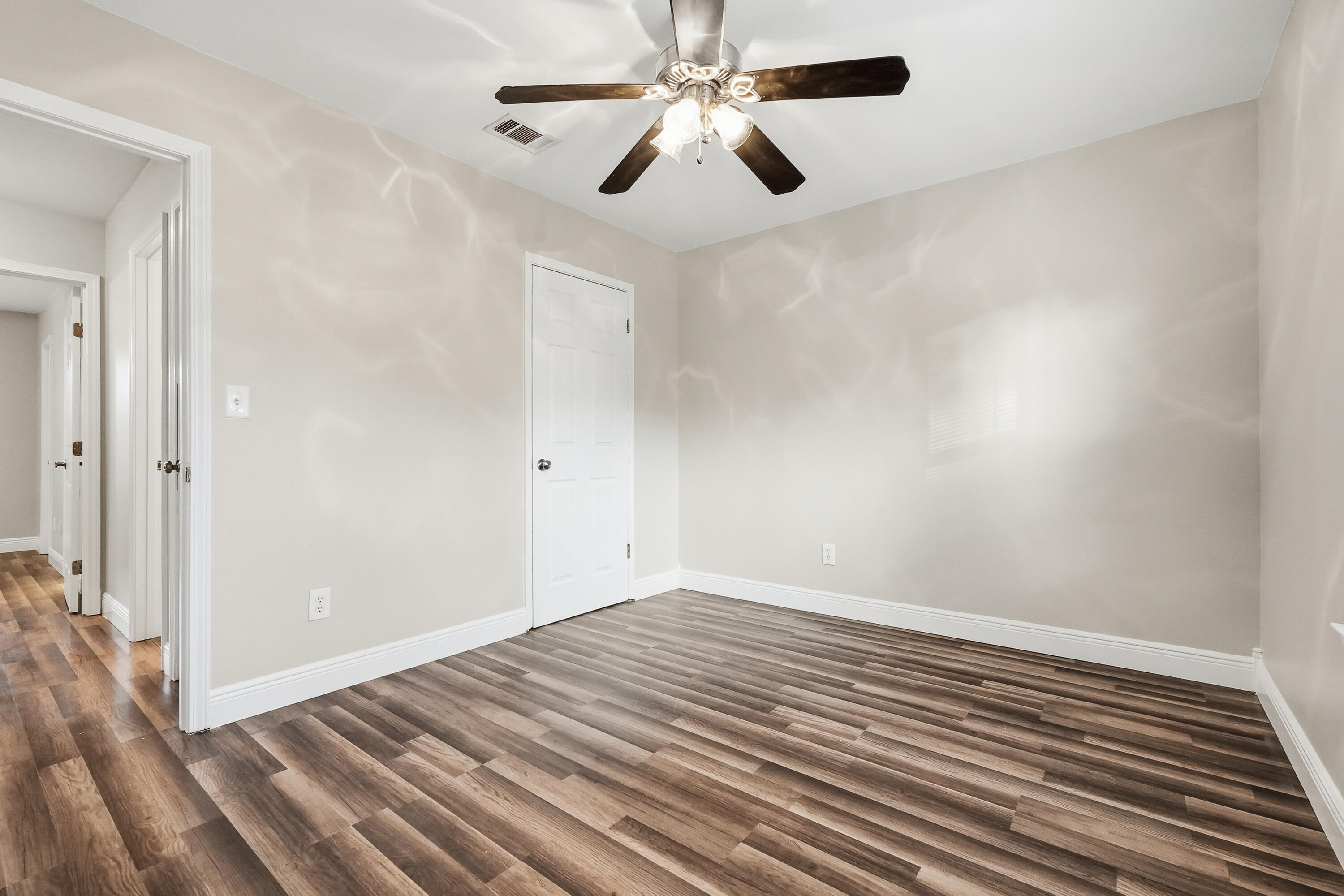 CREEKSIDE 5 - Residential Lease