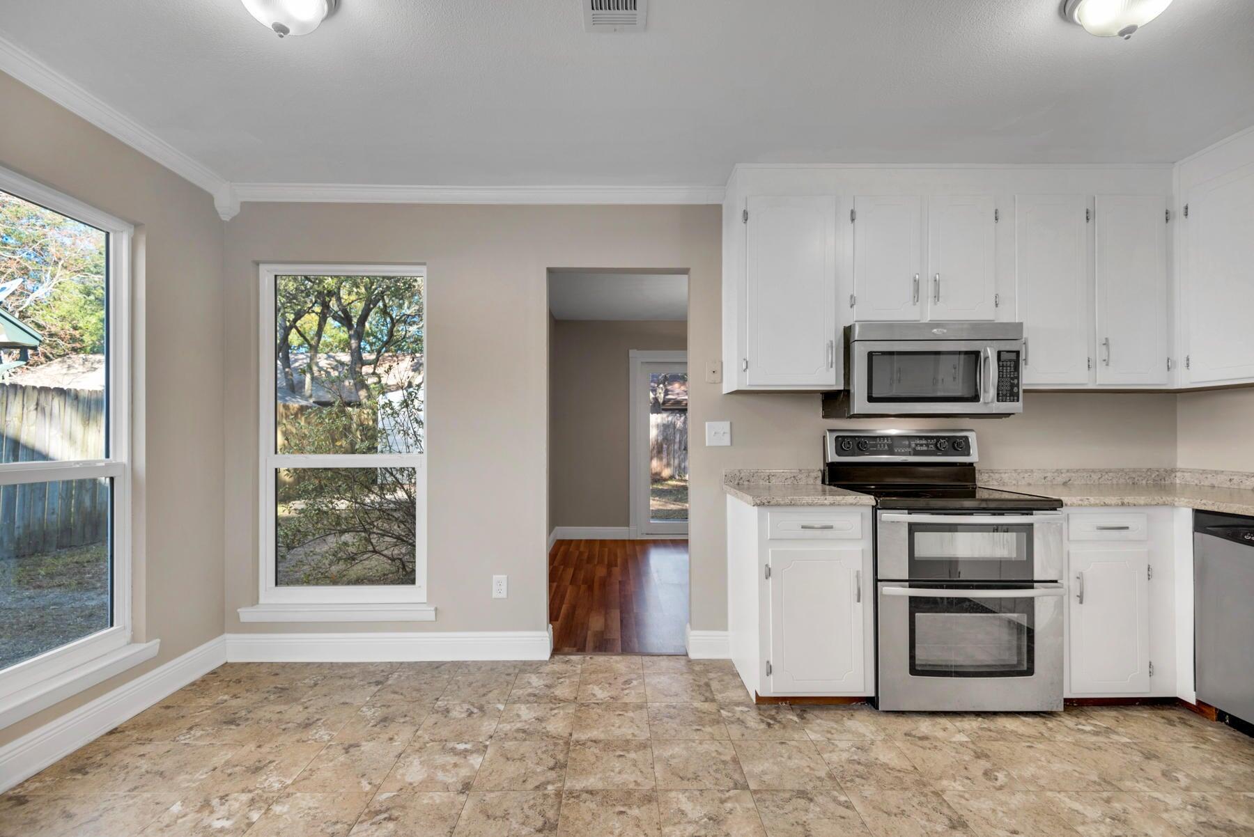 CREEKSIDE 5 - Residential Lease