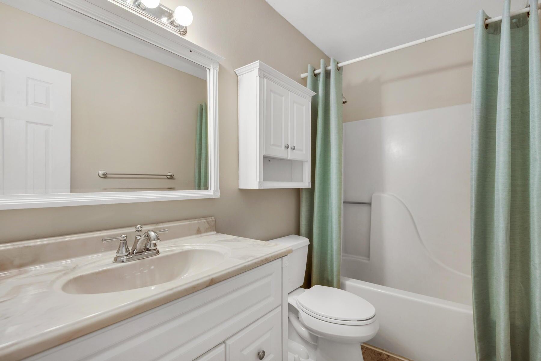 CREEKSIDE 5 - Residential Lease